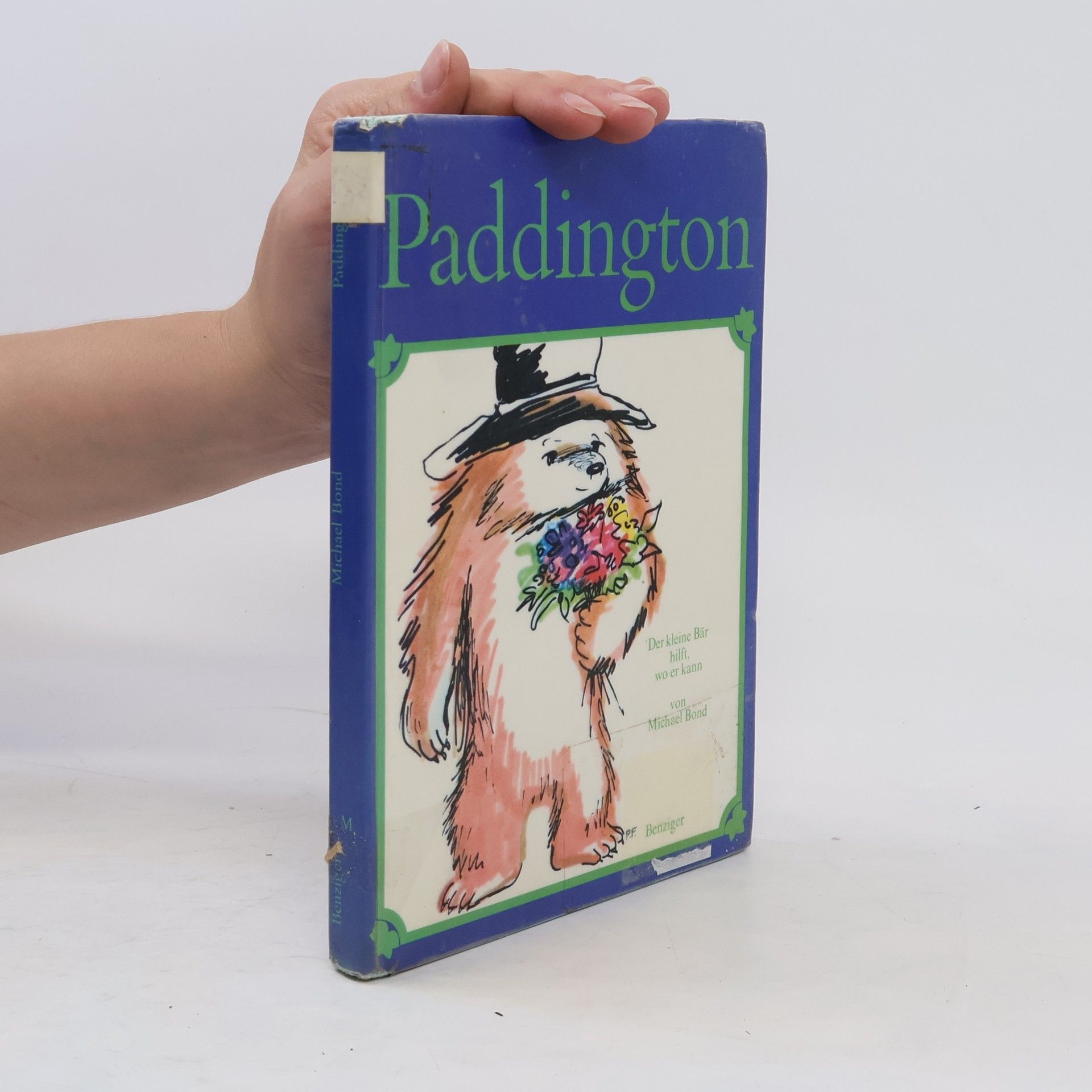 Michael Bond Paddington. Der kleine Bär hilft wo er kann