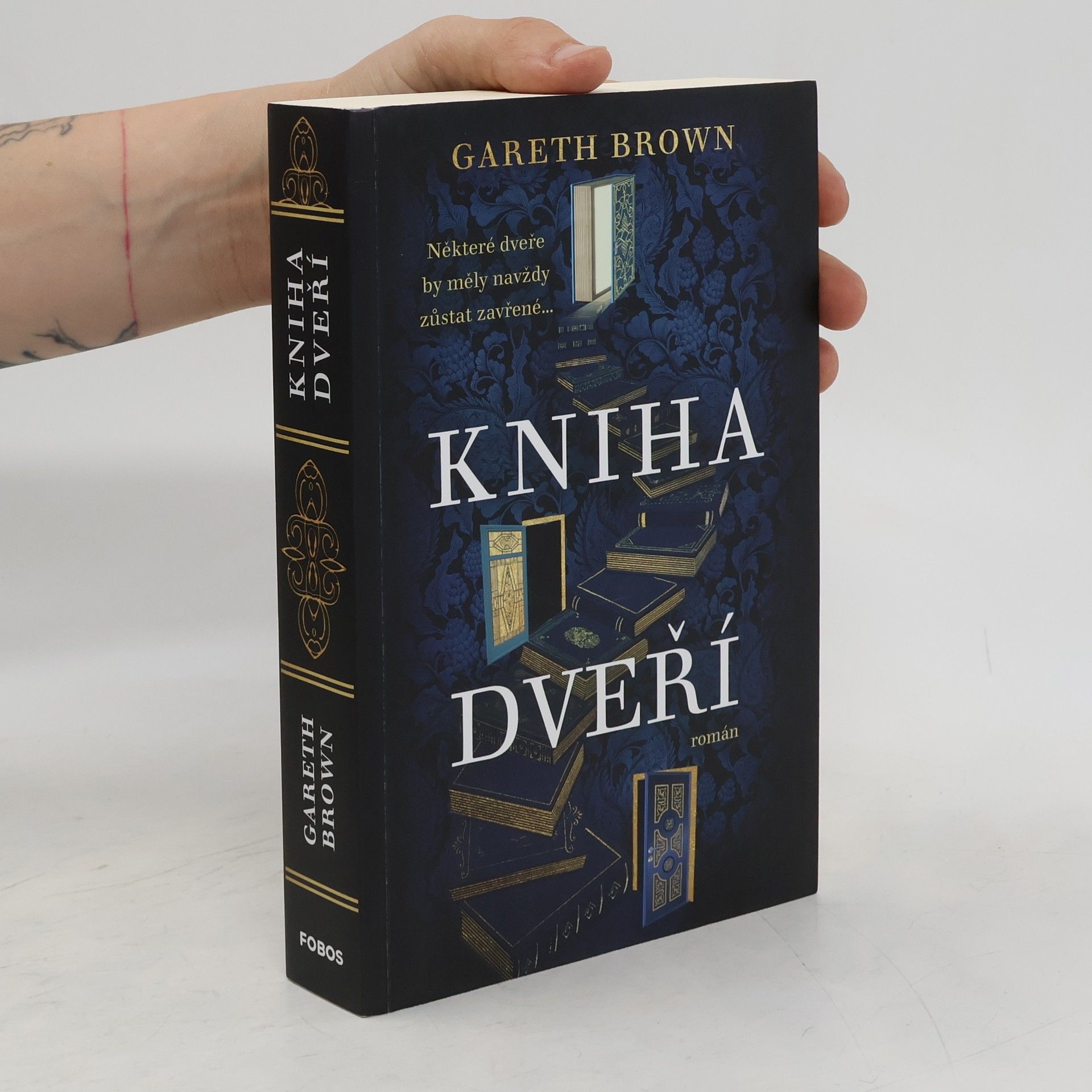 Gareth Brown Kniha dvěří