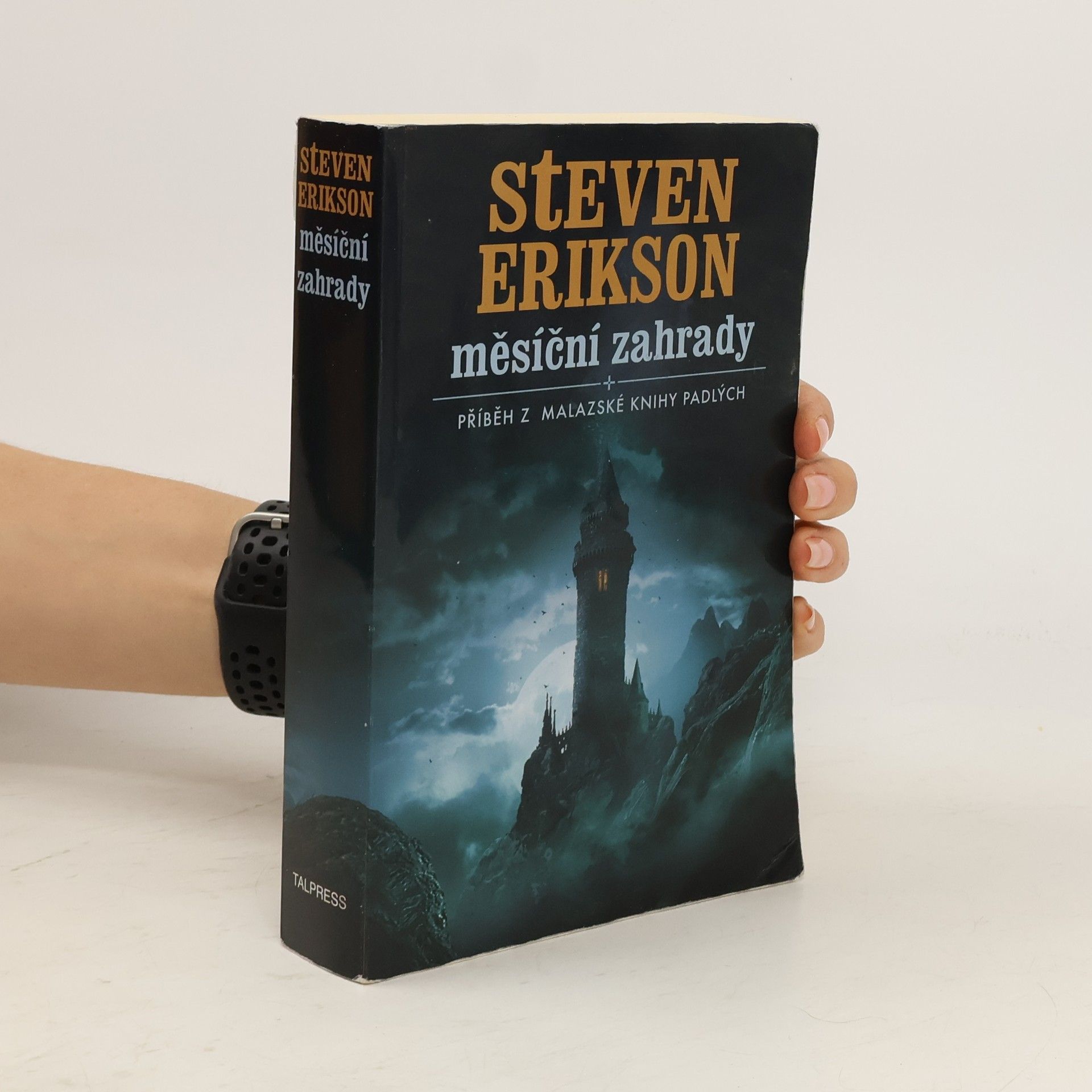 Dana Krejčová Měsíční zahrady : příběh z malazské Knihy padlých