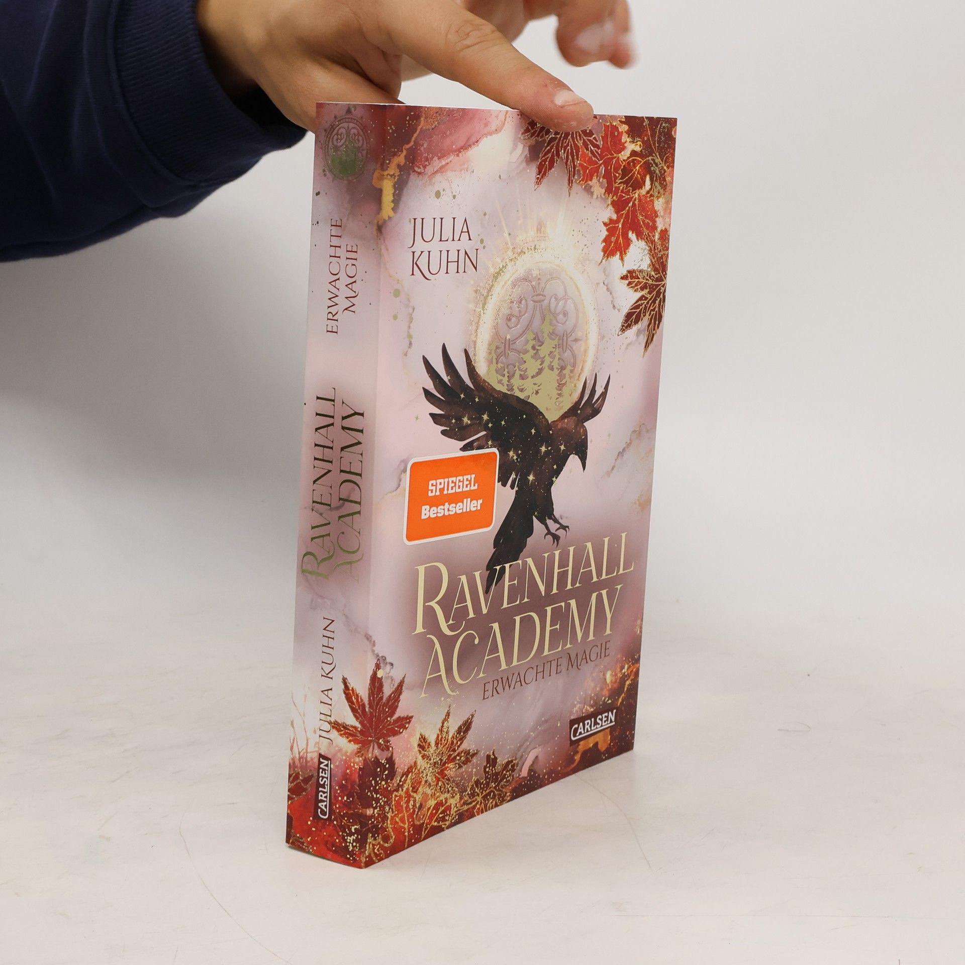 Julia Kuhn Ravenhall Academy 2: Erwachte Magie