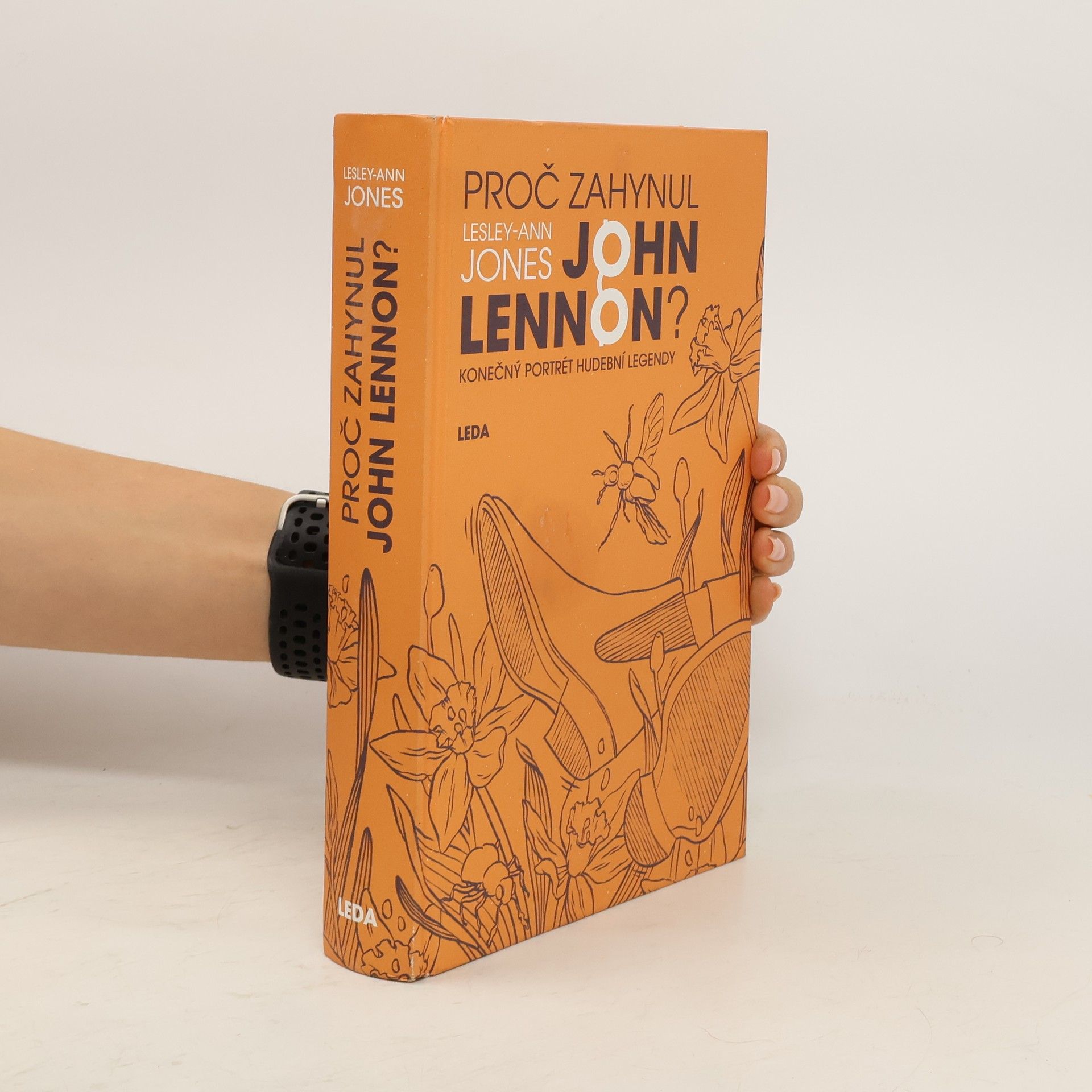 Lesley-Ann Jones Proč zahynul John Lennon