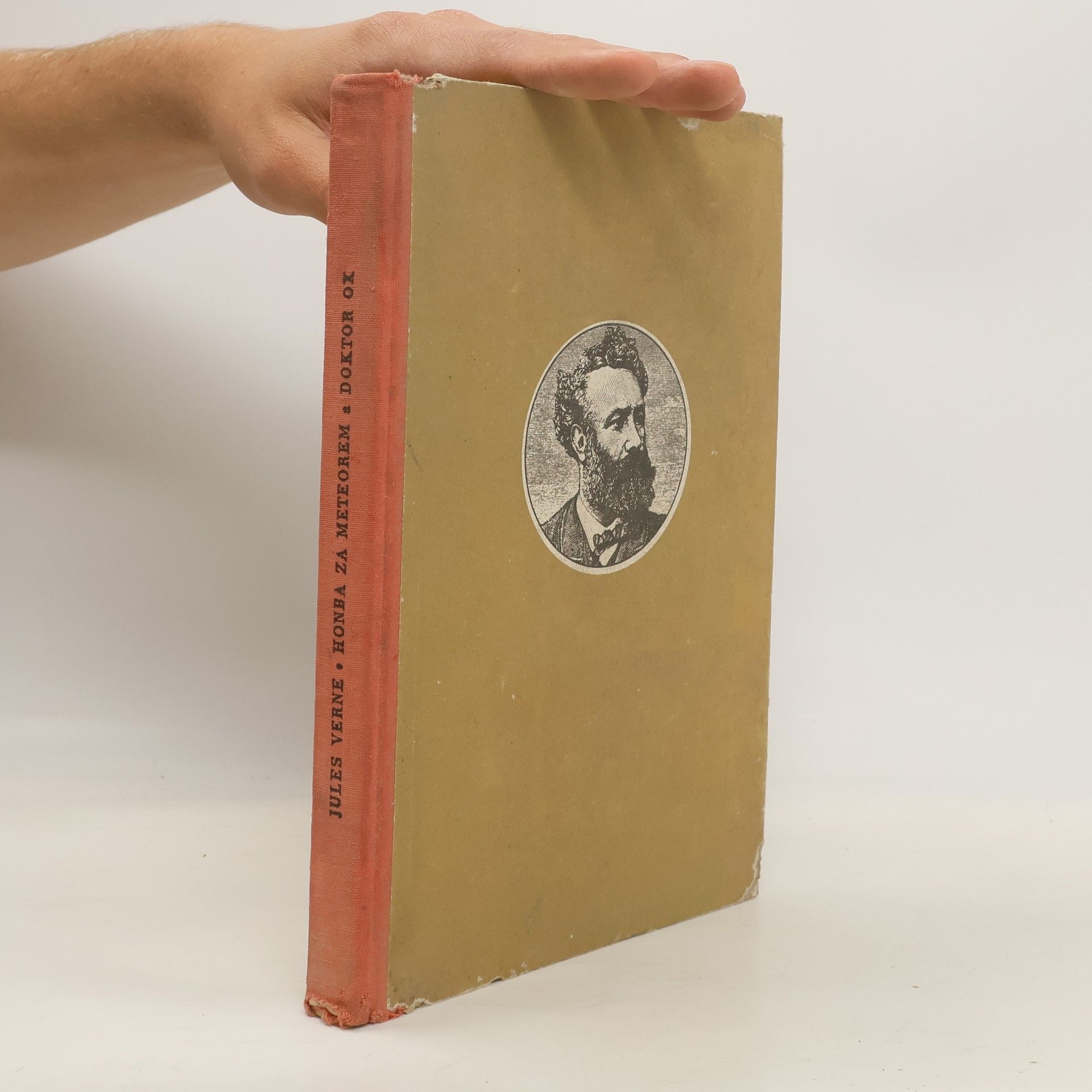 Jules Verne Honba za meteorem a Doktor Ox