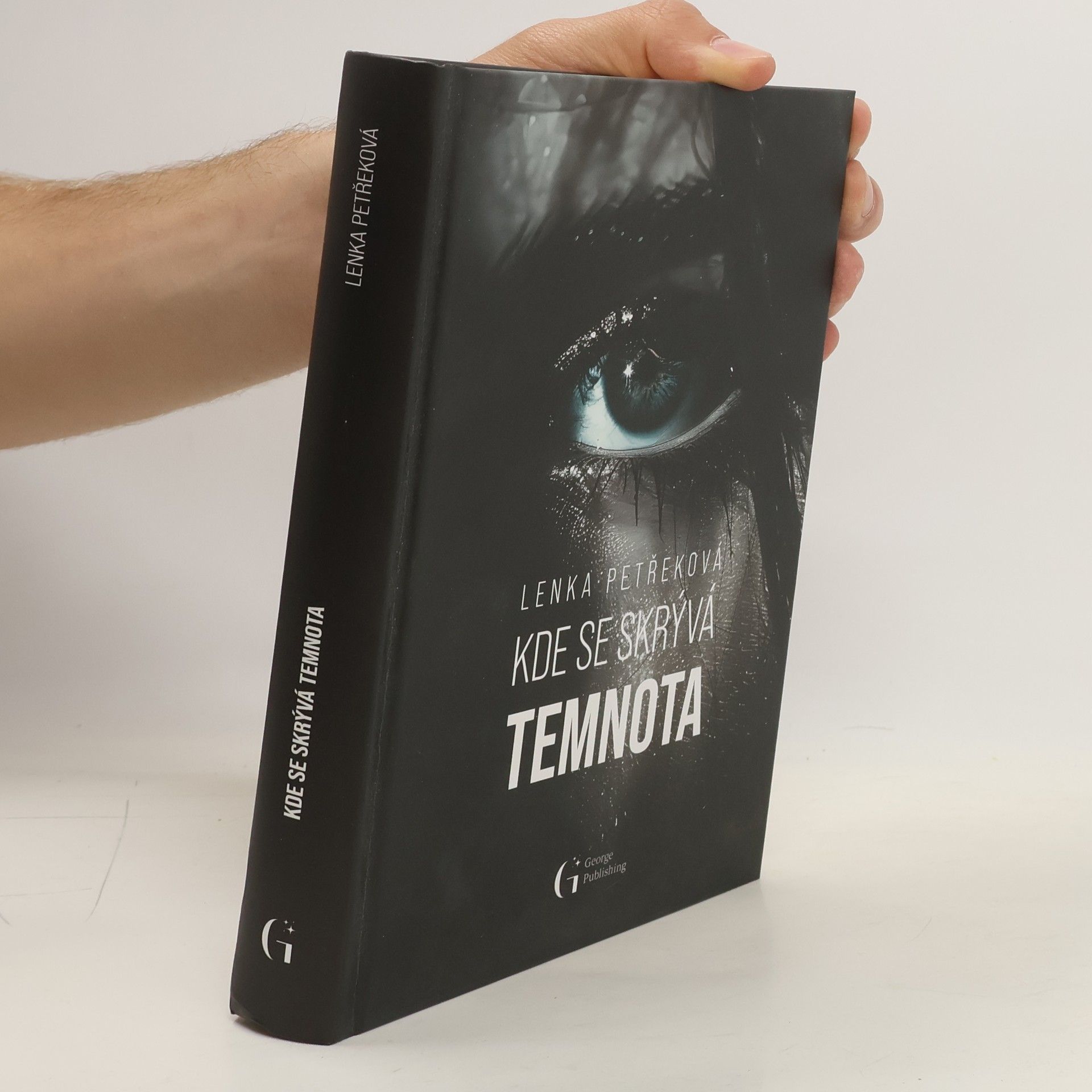Lenka Petřeková Kde se skrývá temnota