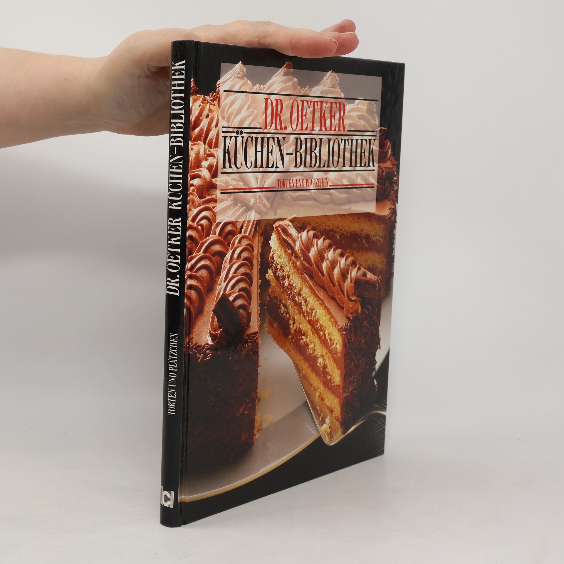 August Oetker Küchen-Bibliothek. Torten und Plätzchen.
