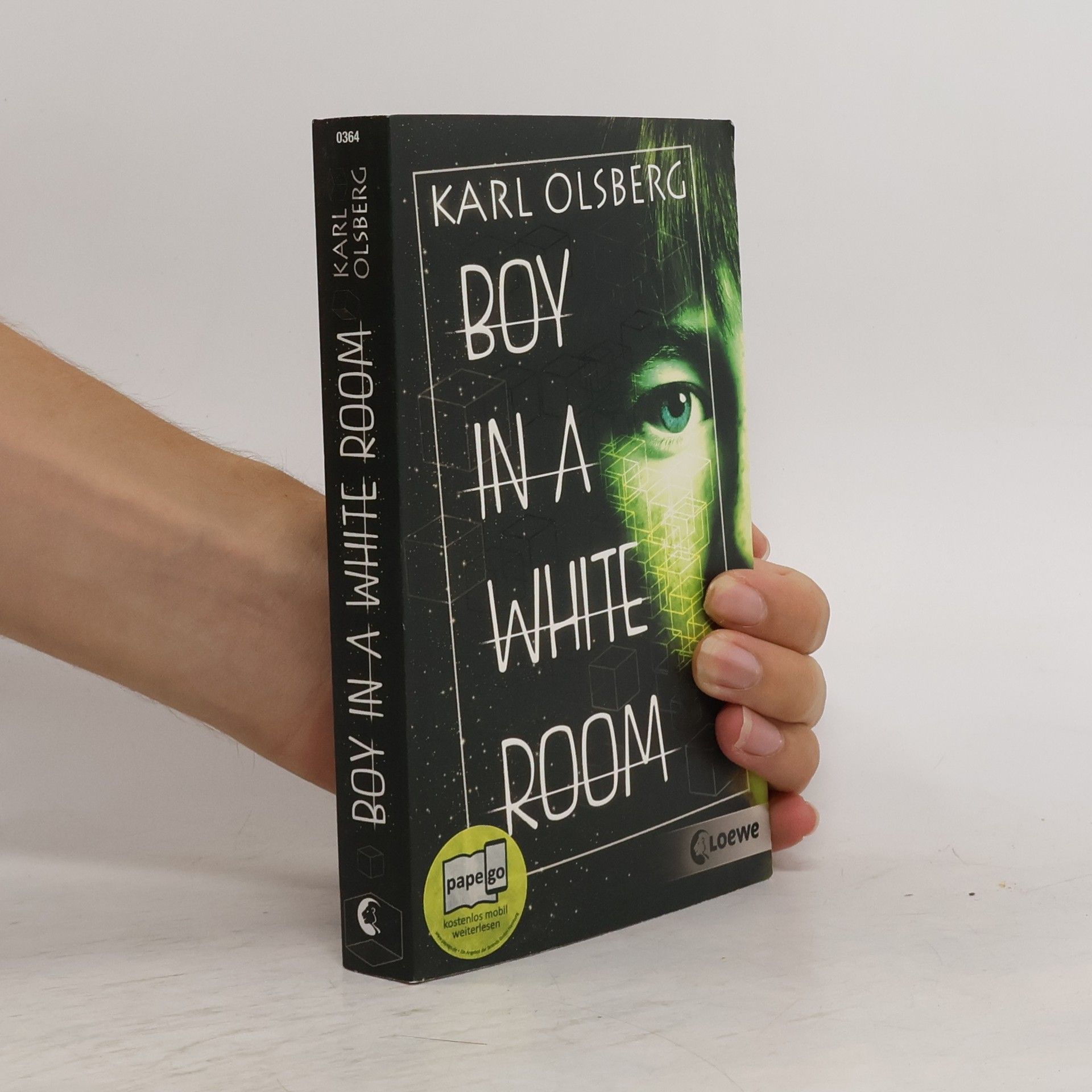 Karl Olsberg Boy in a white room