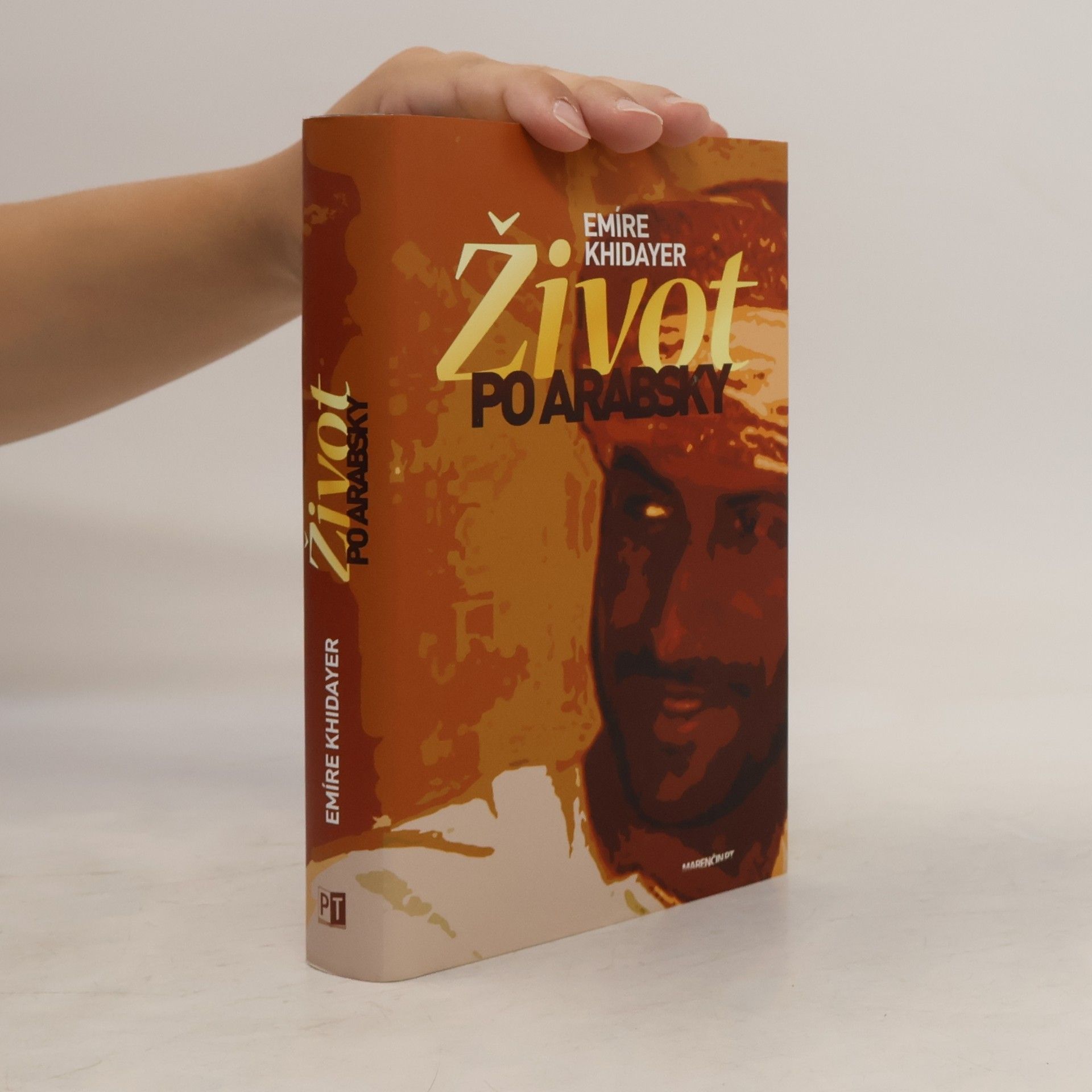 Emíre Khidayer Život po arabsky