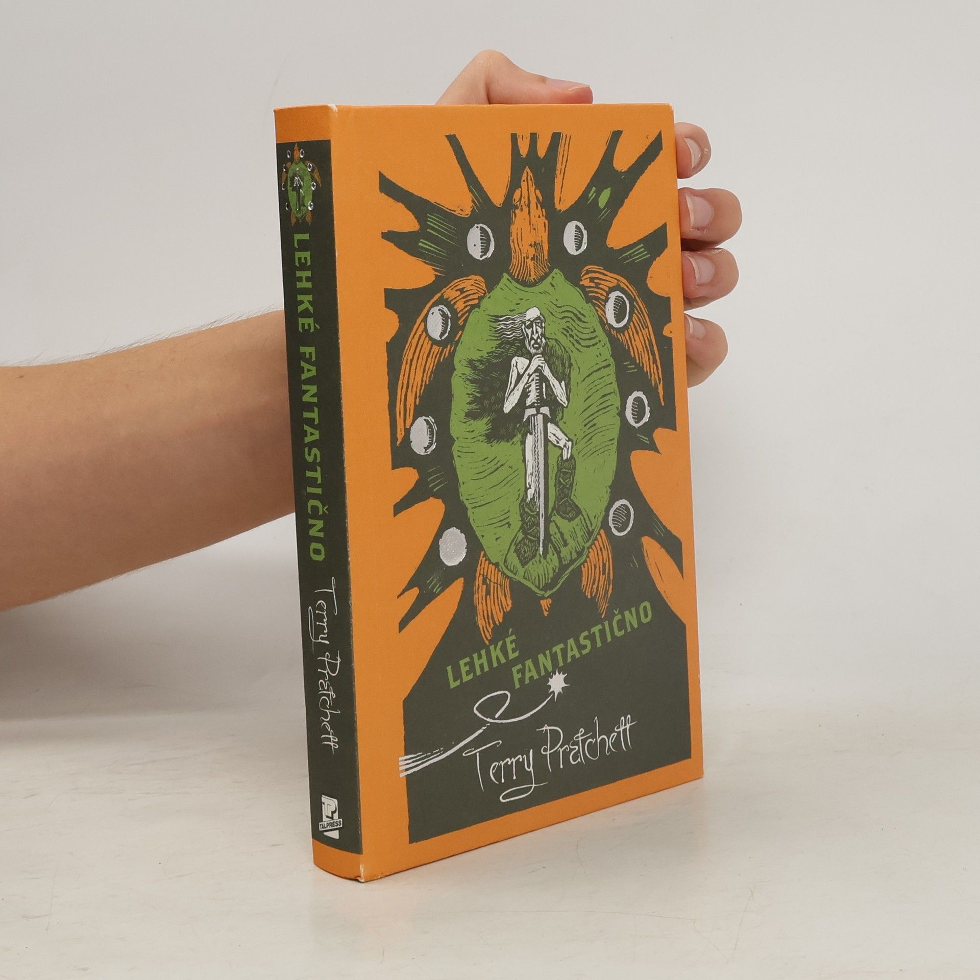 Terry Pratchett Lehké fantastično