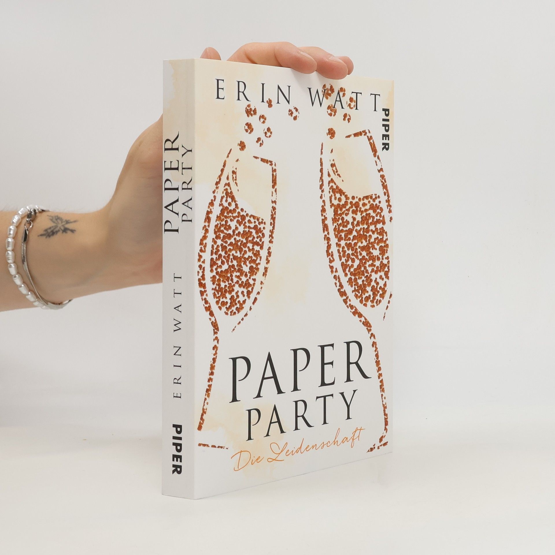 Elle Kennedy Paper Party