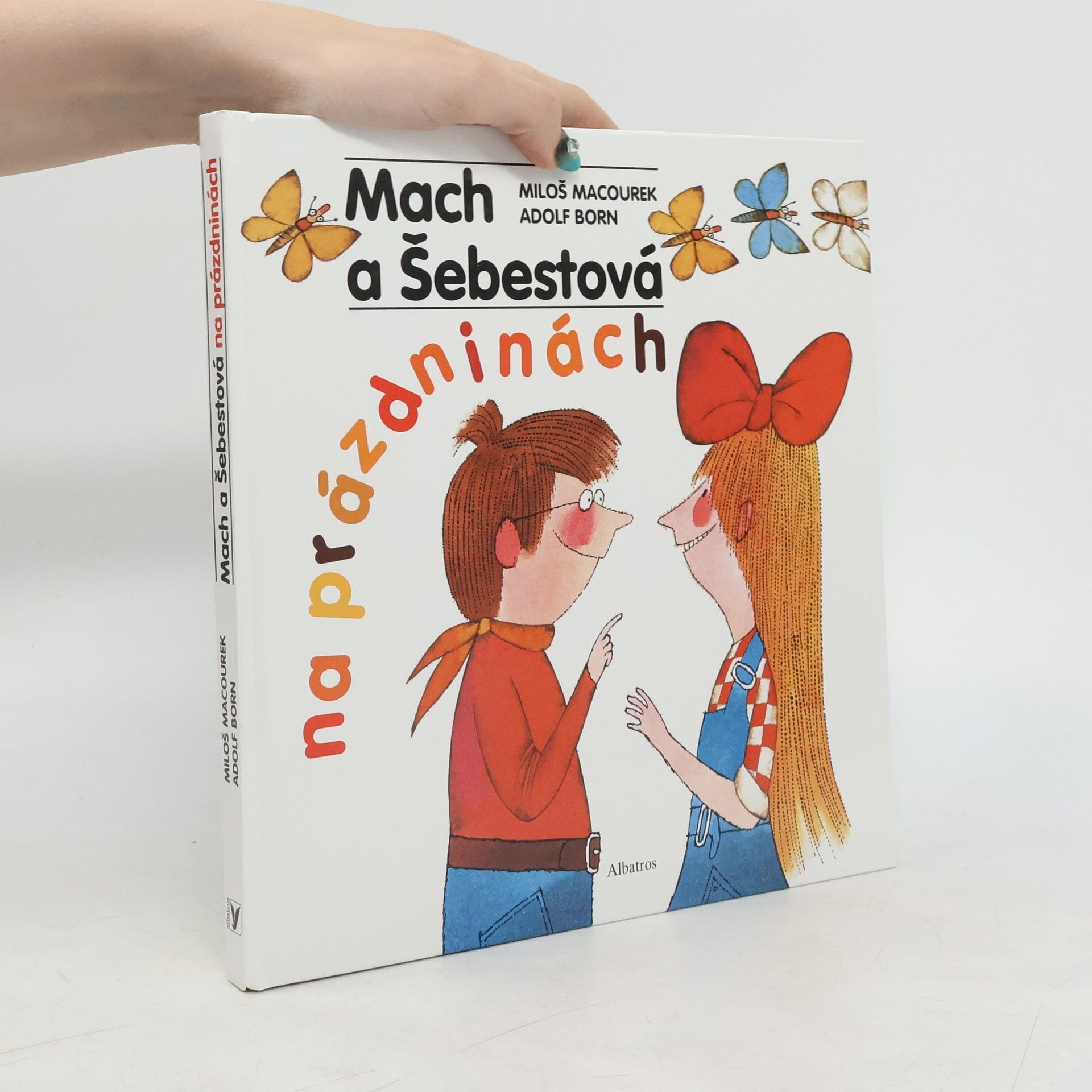 Miloš Macourek Mach a Šebestová na prázdninách