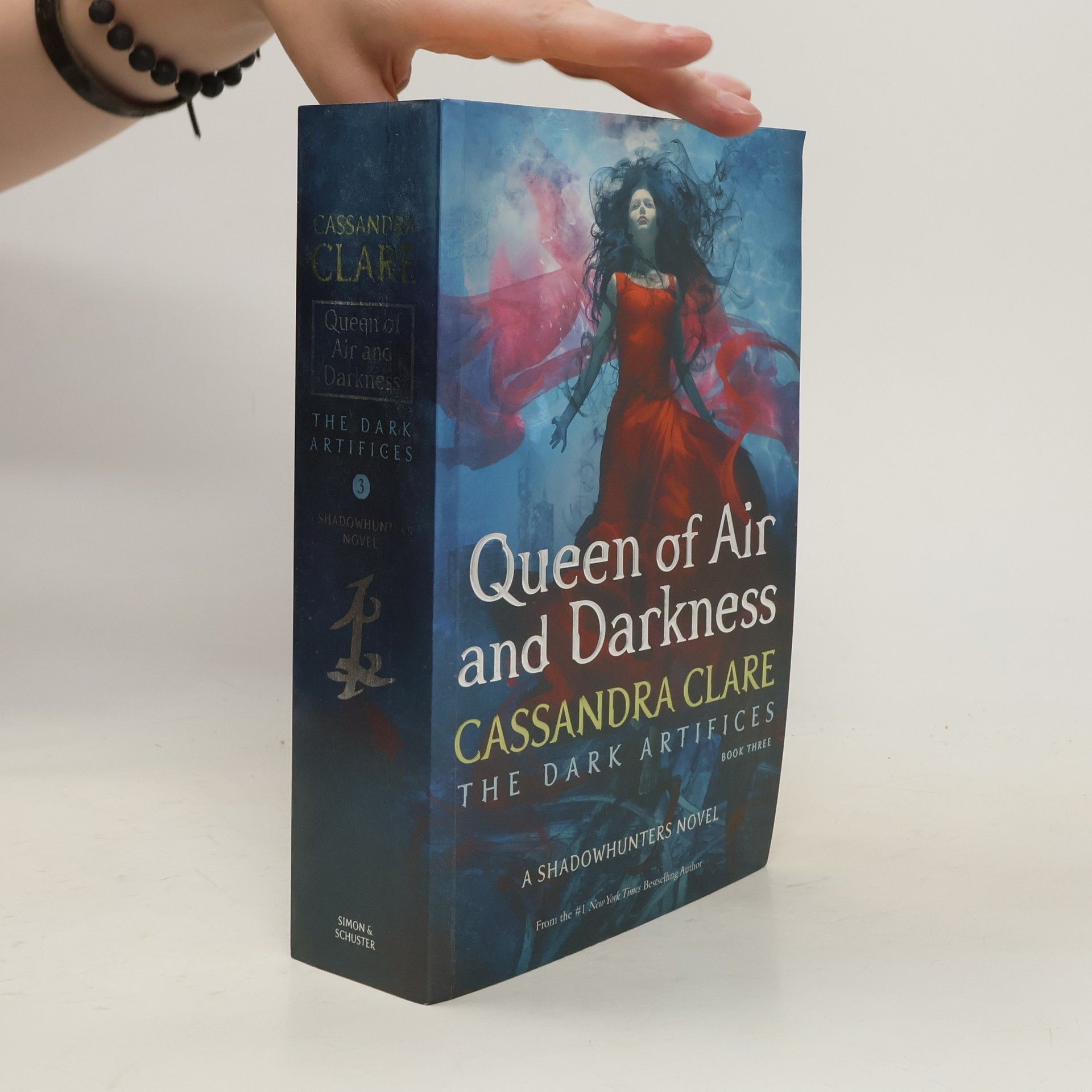 Cassandra Clare Queen of air and darkness
