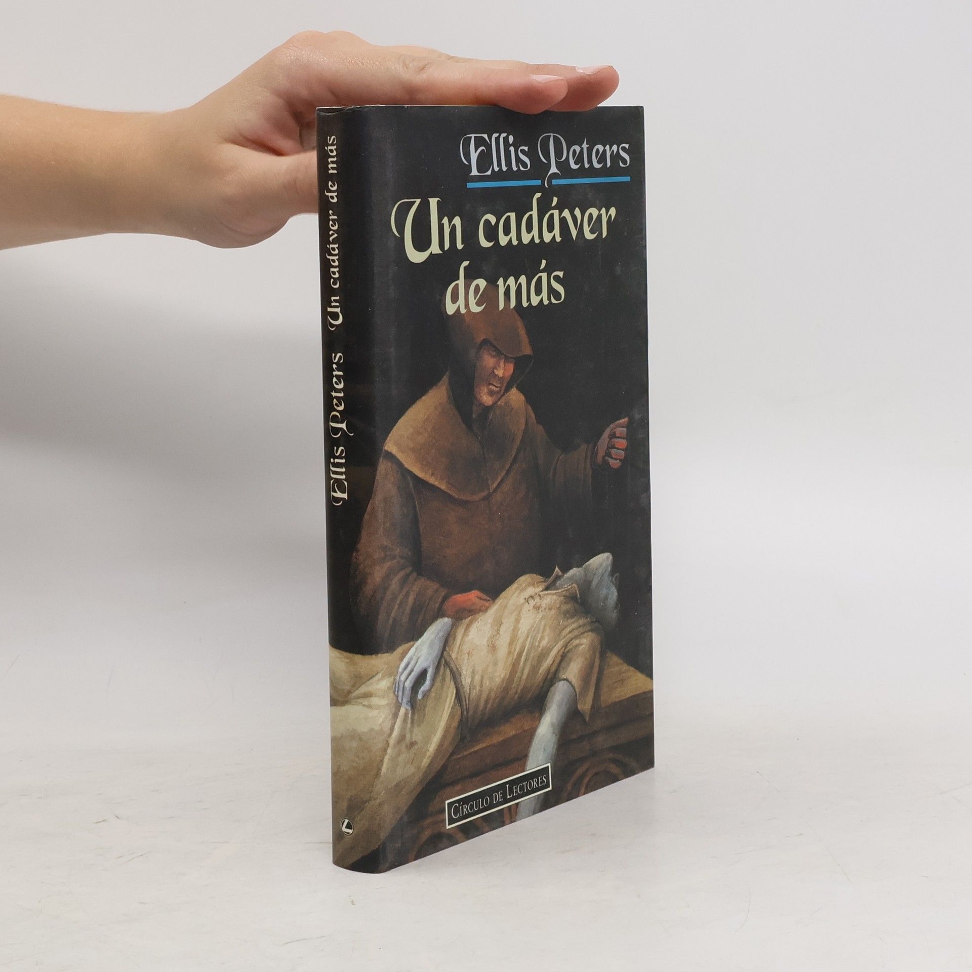 Edith Pargeter Un cadáver de más