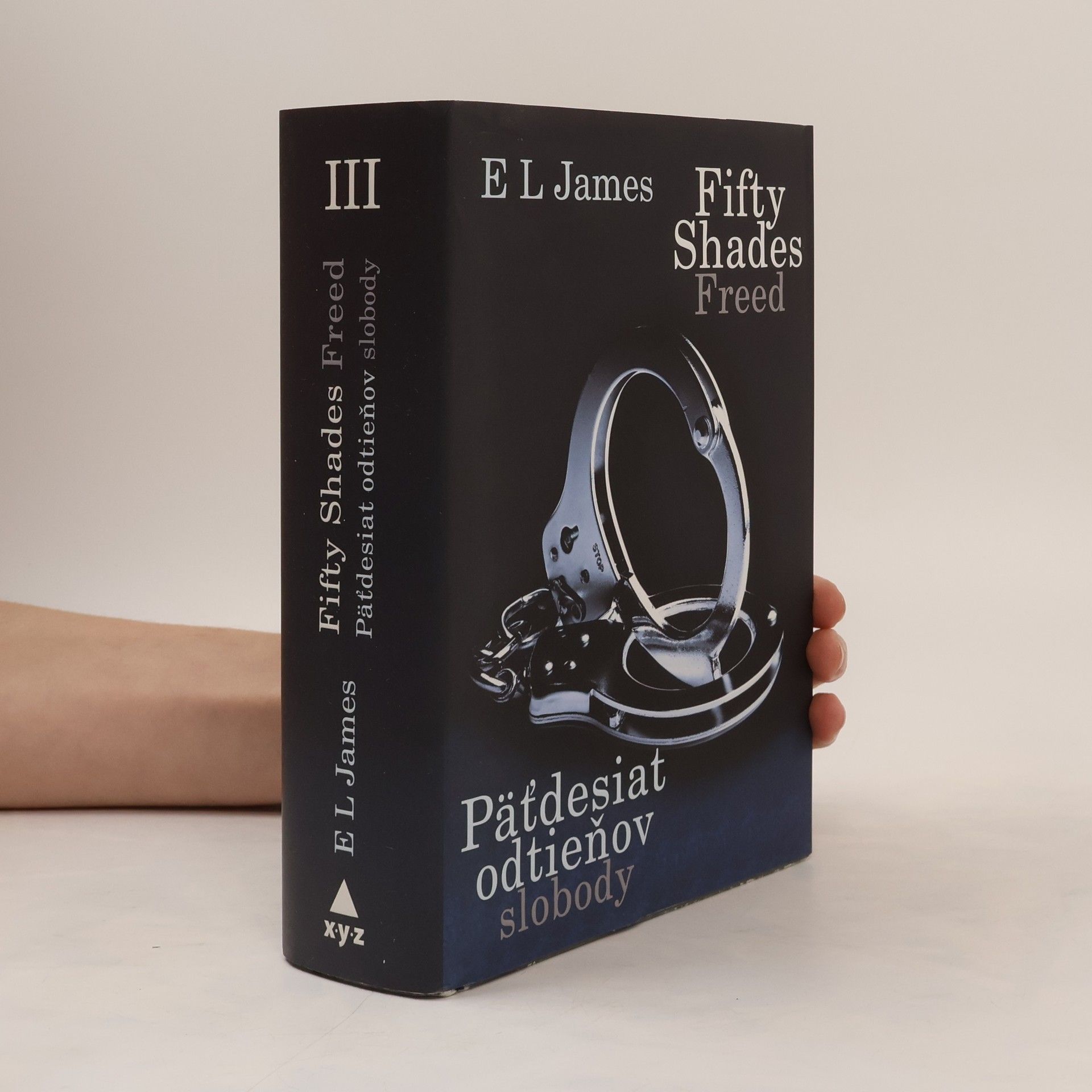 E L James Päťdesiat odtieňov slobody