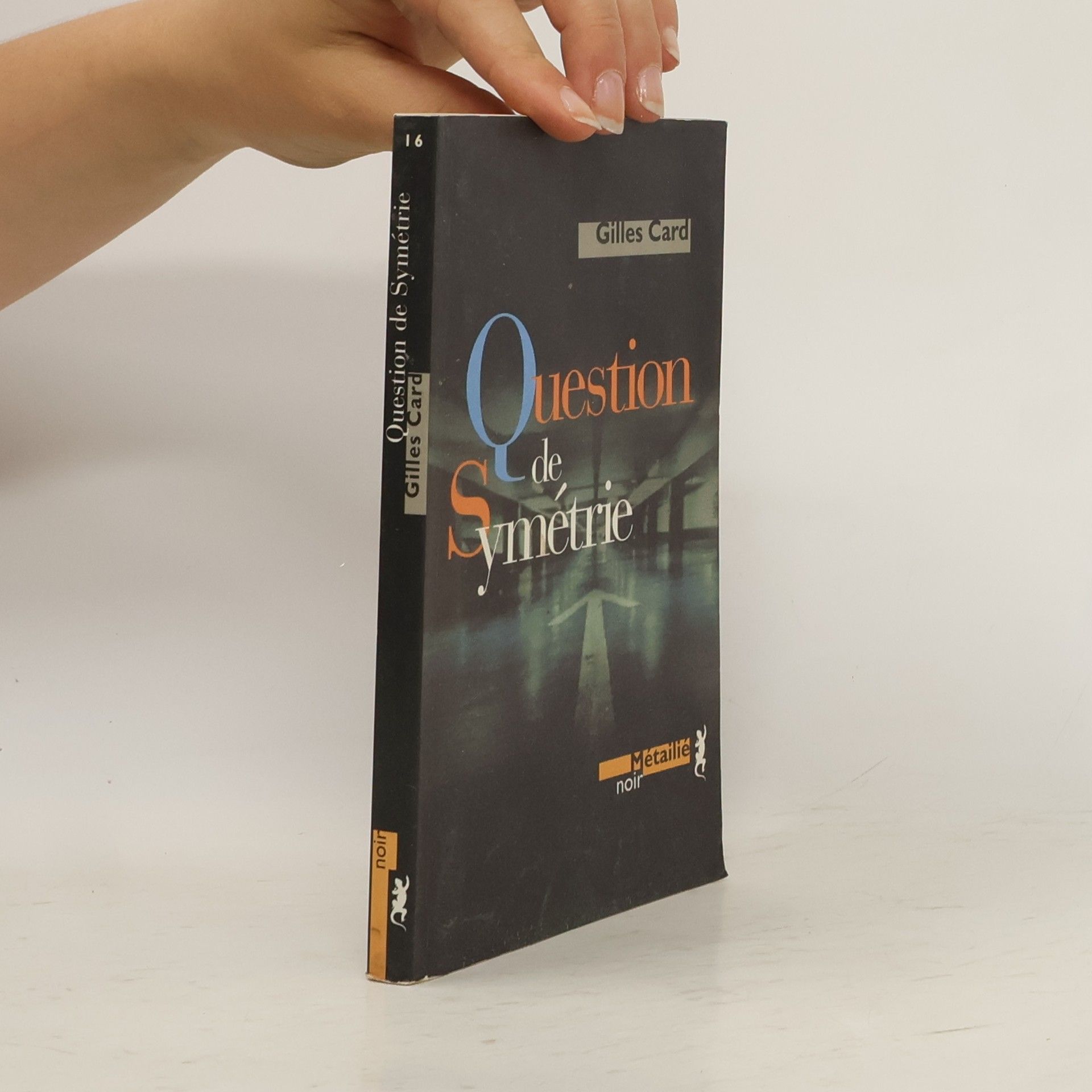Gilles Card Question de symétrie