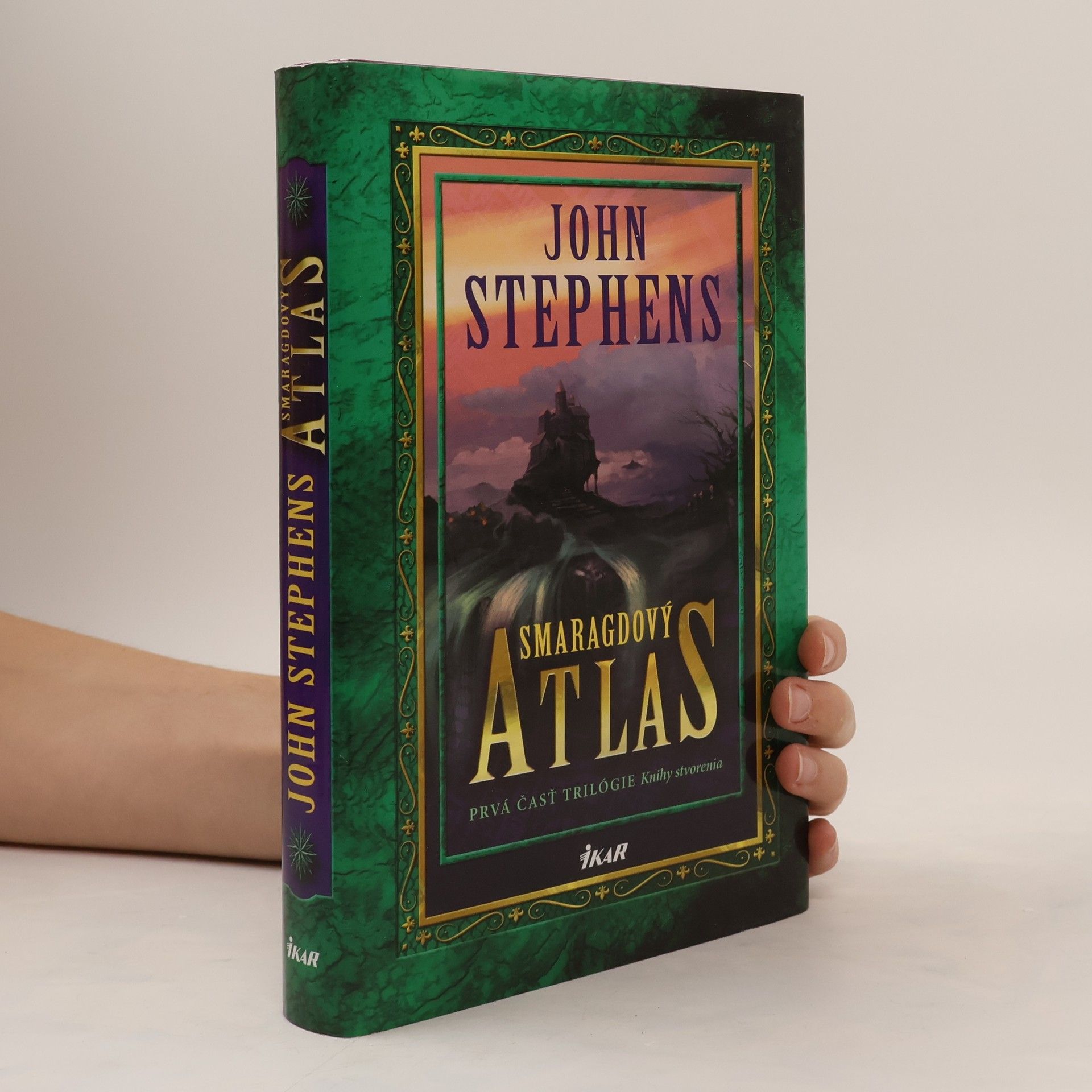 John Stephens Smaragdový atlas