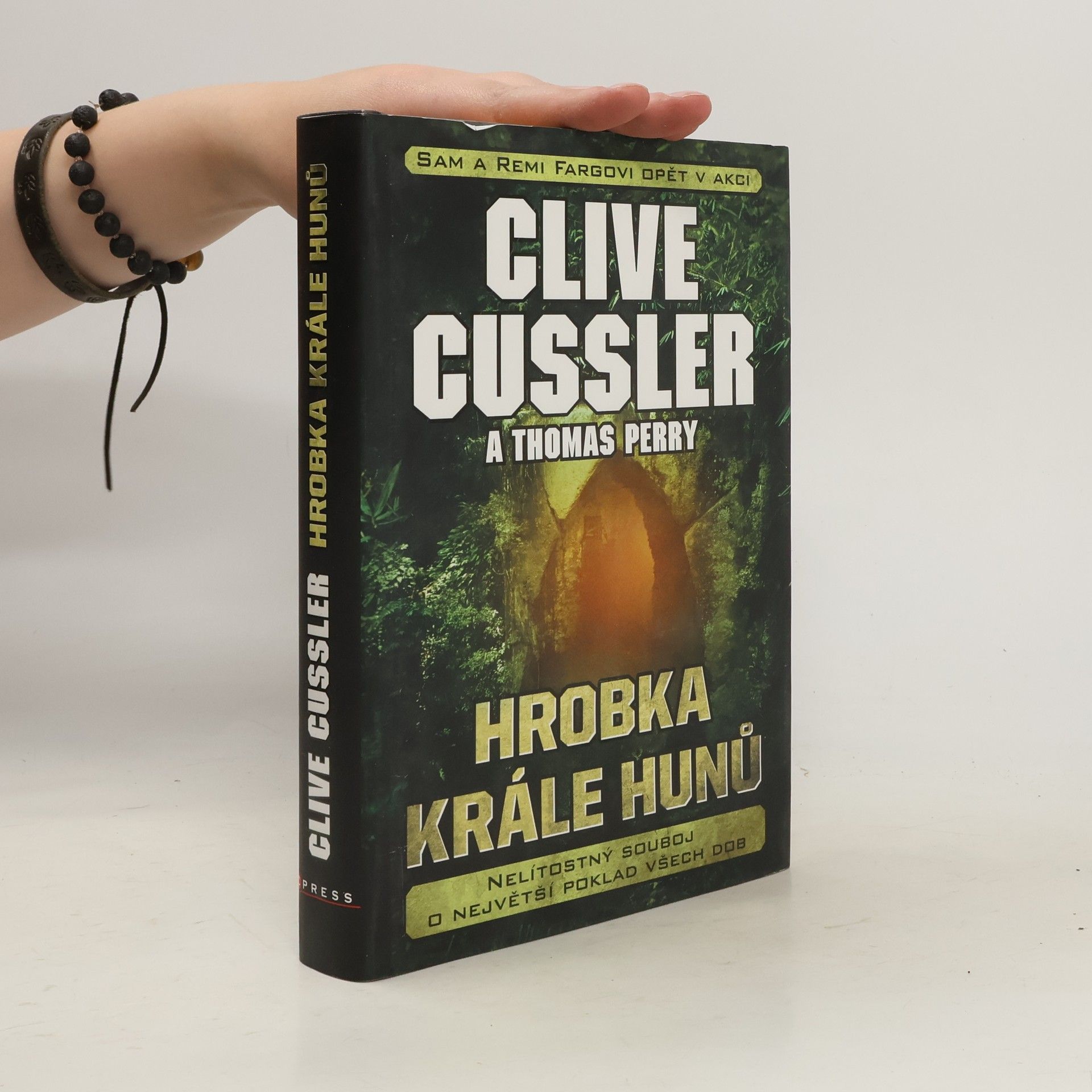 Clive Cussler Hrobka krále Hunů