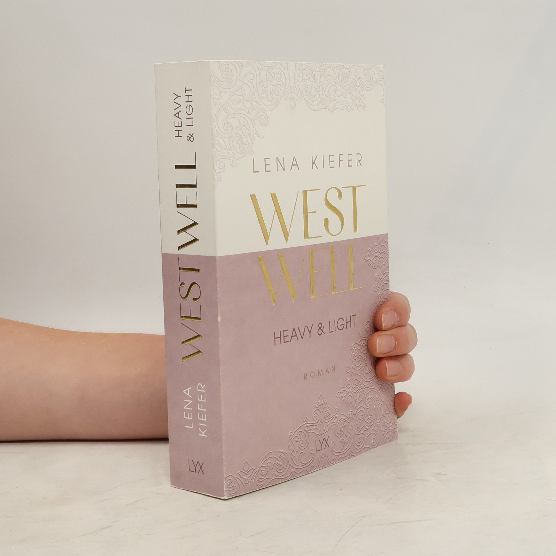 Lena Kiefer Westwell. Heavy & Light