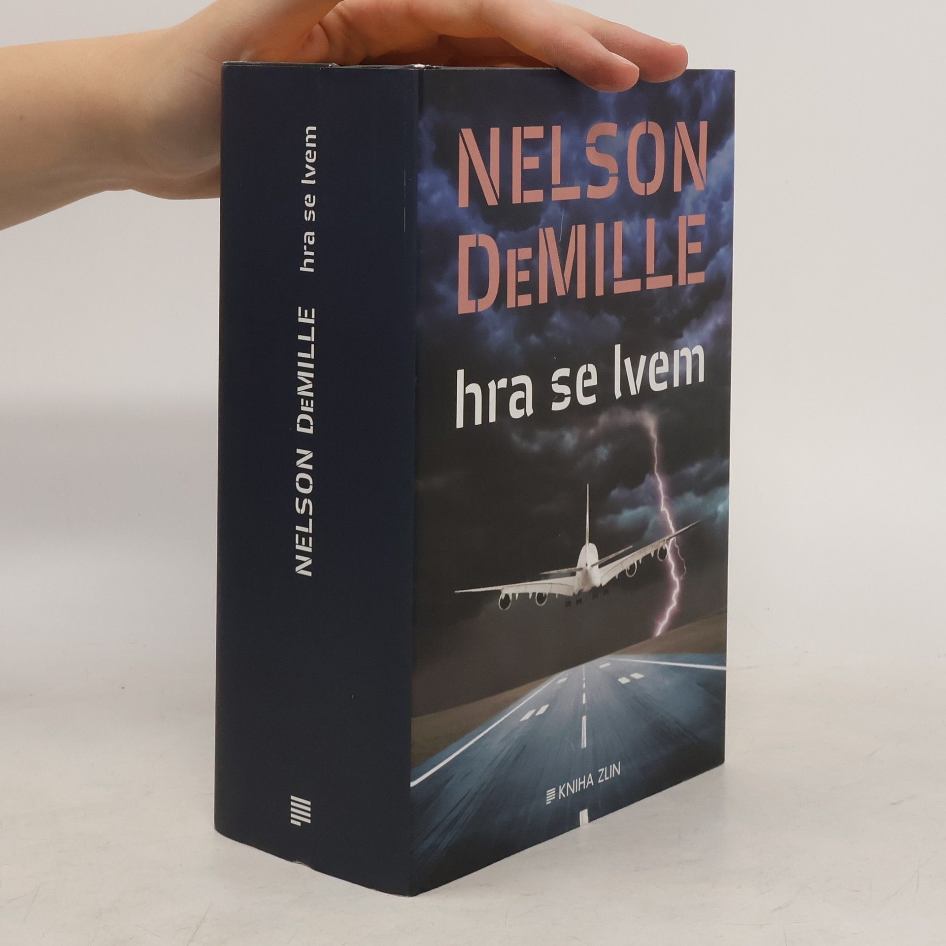 Nelson DeMille Hra se lvem