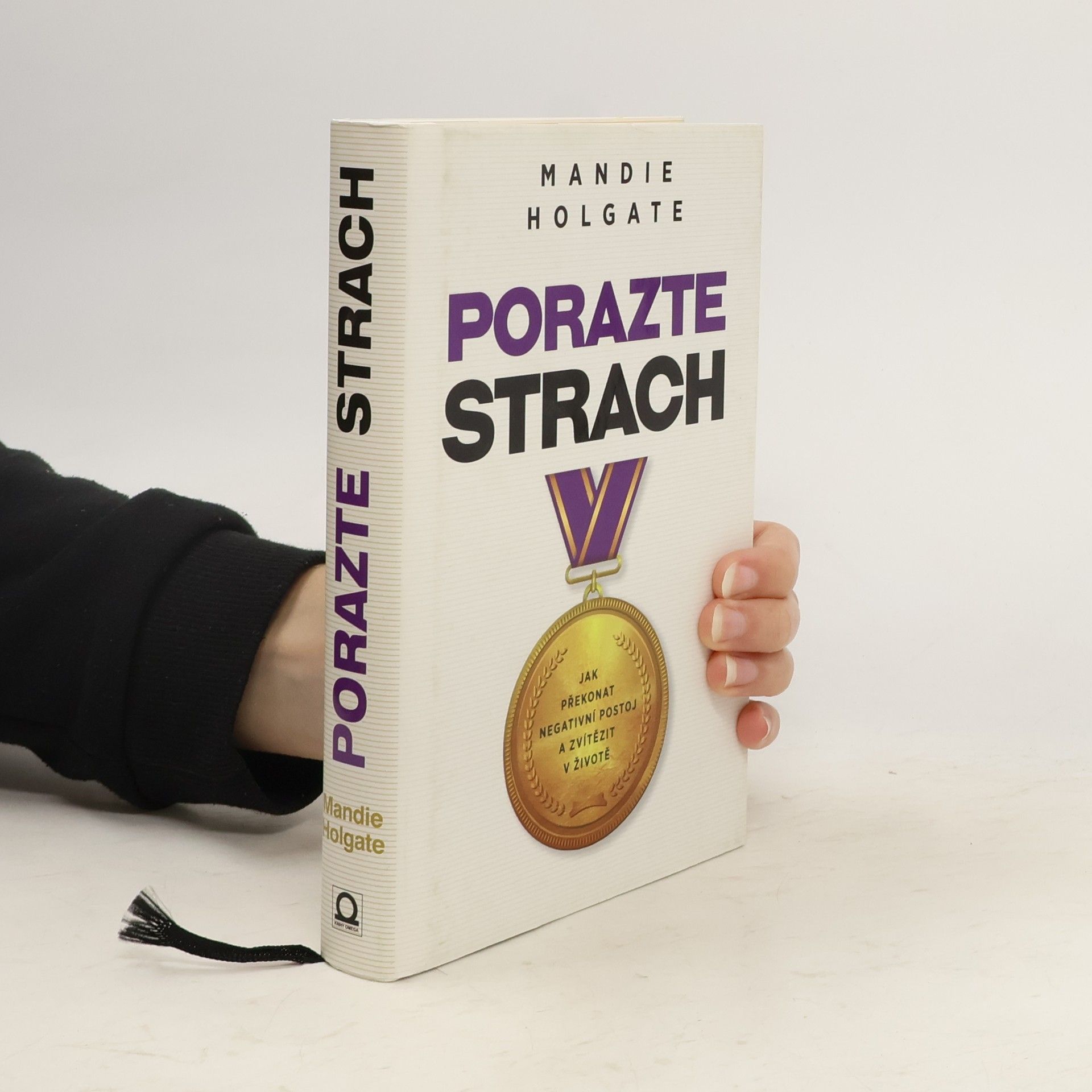 Mandie Holgate Porazte strach