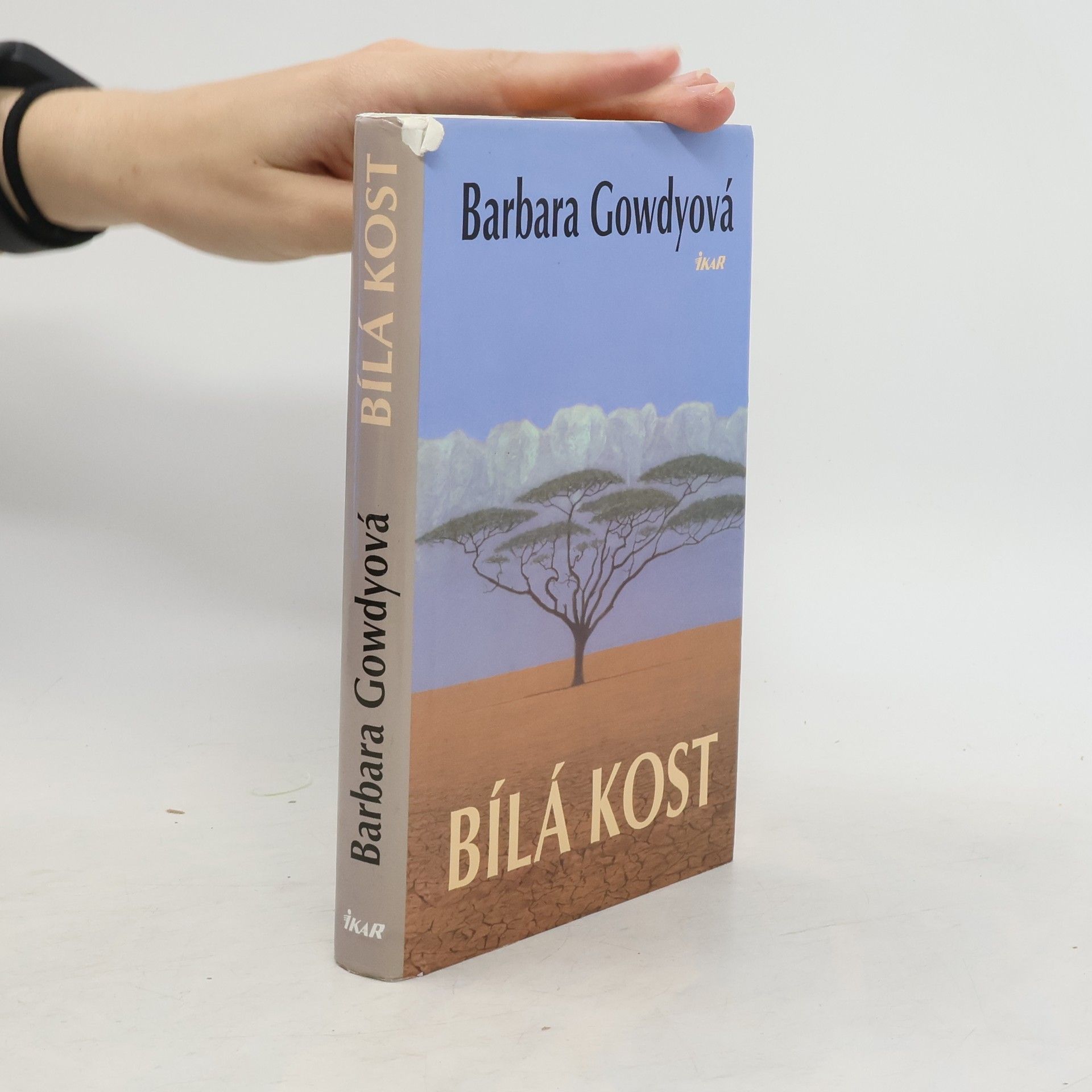 Collectif d'auteurs Bílá kost