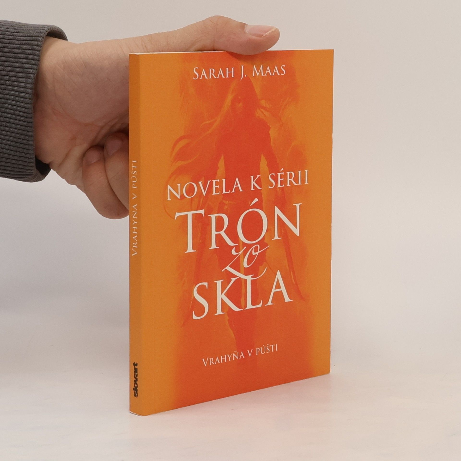 Sarah J. Maas Vrahyňa v púšti
