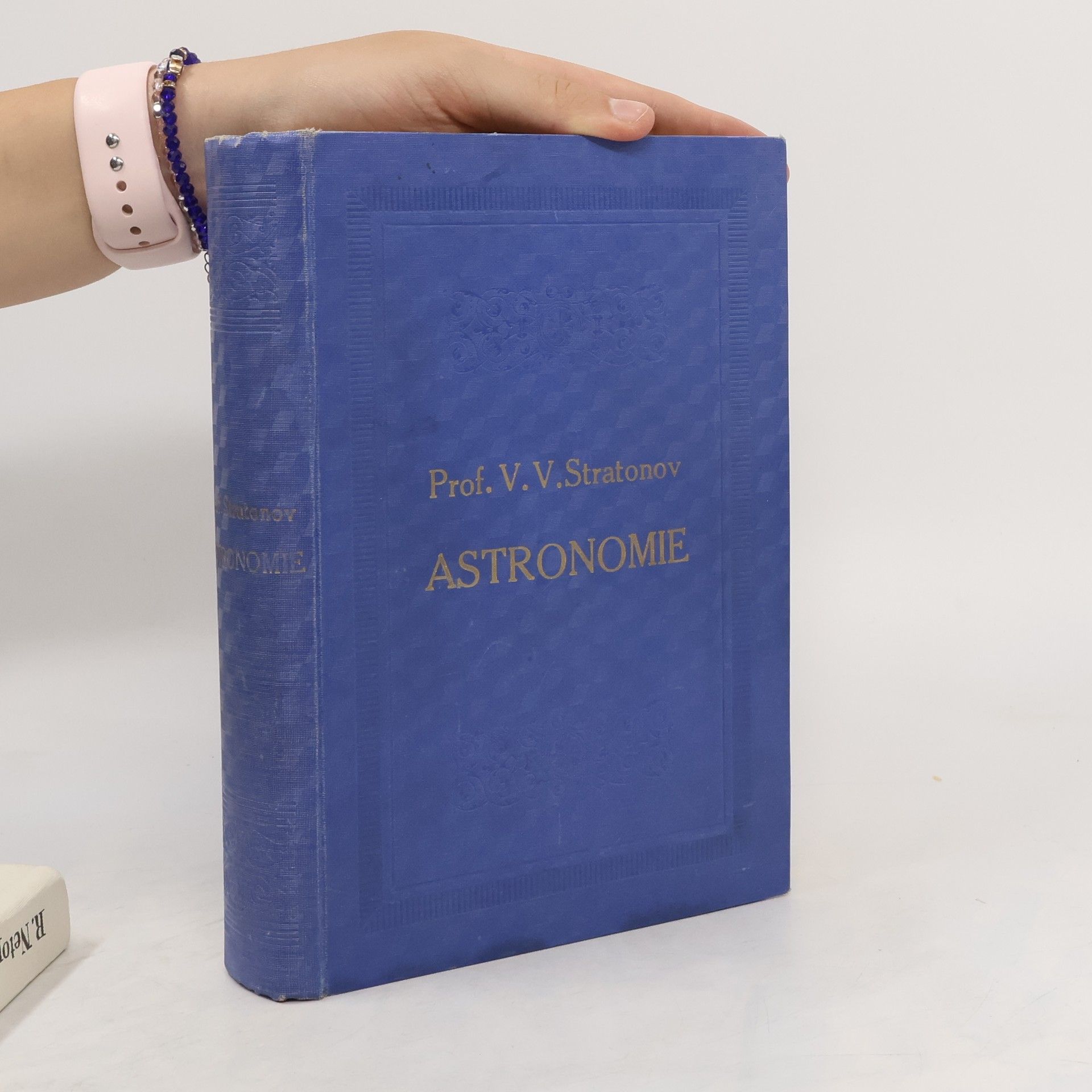 V. V. Stratonov Astronomie