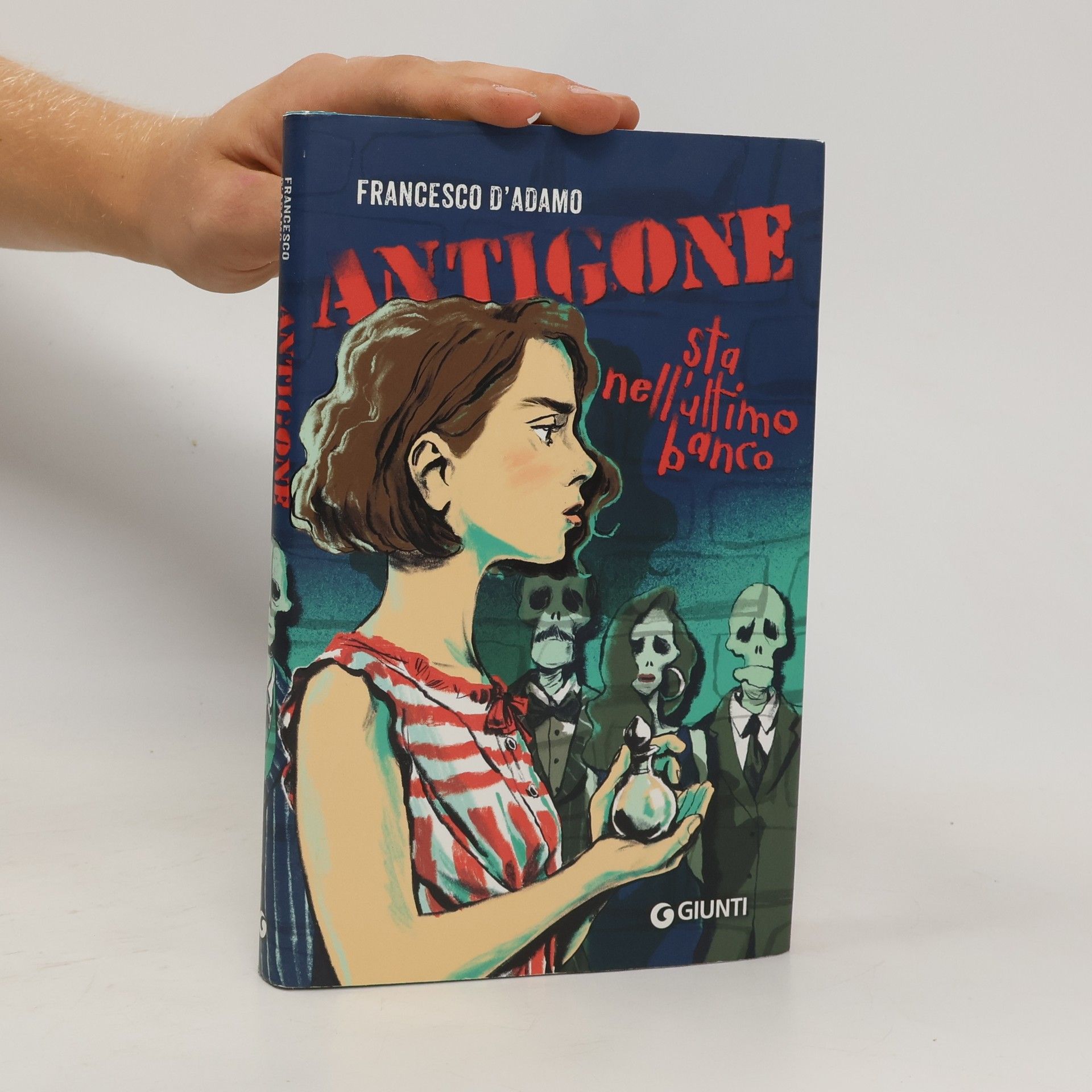 Francesco D. Adamo Antigone sta nell'ultimo banco