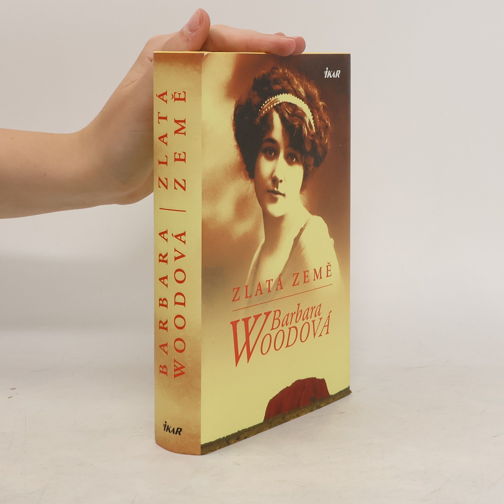 Barbara Wood Zlatá země