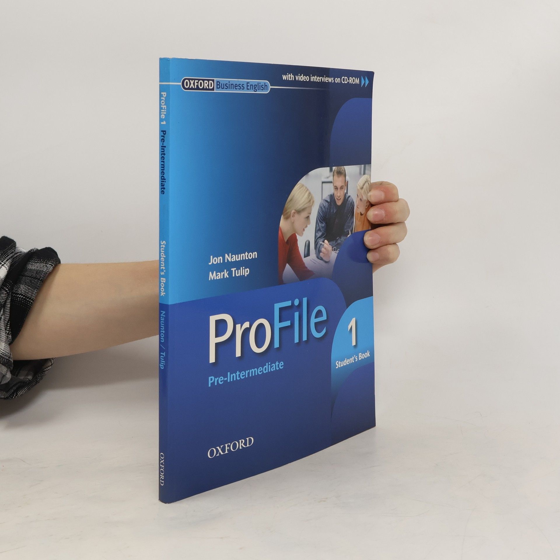 Jon Naunton ProFile 1. Student's book. Pre-intermediate