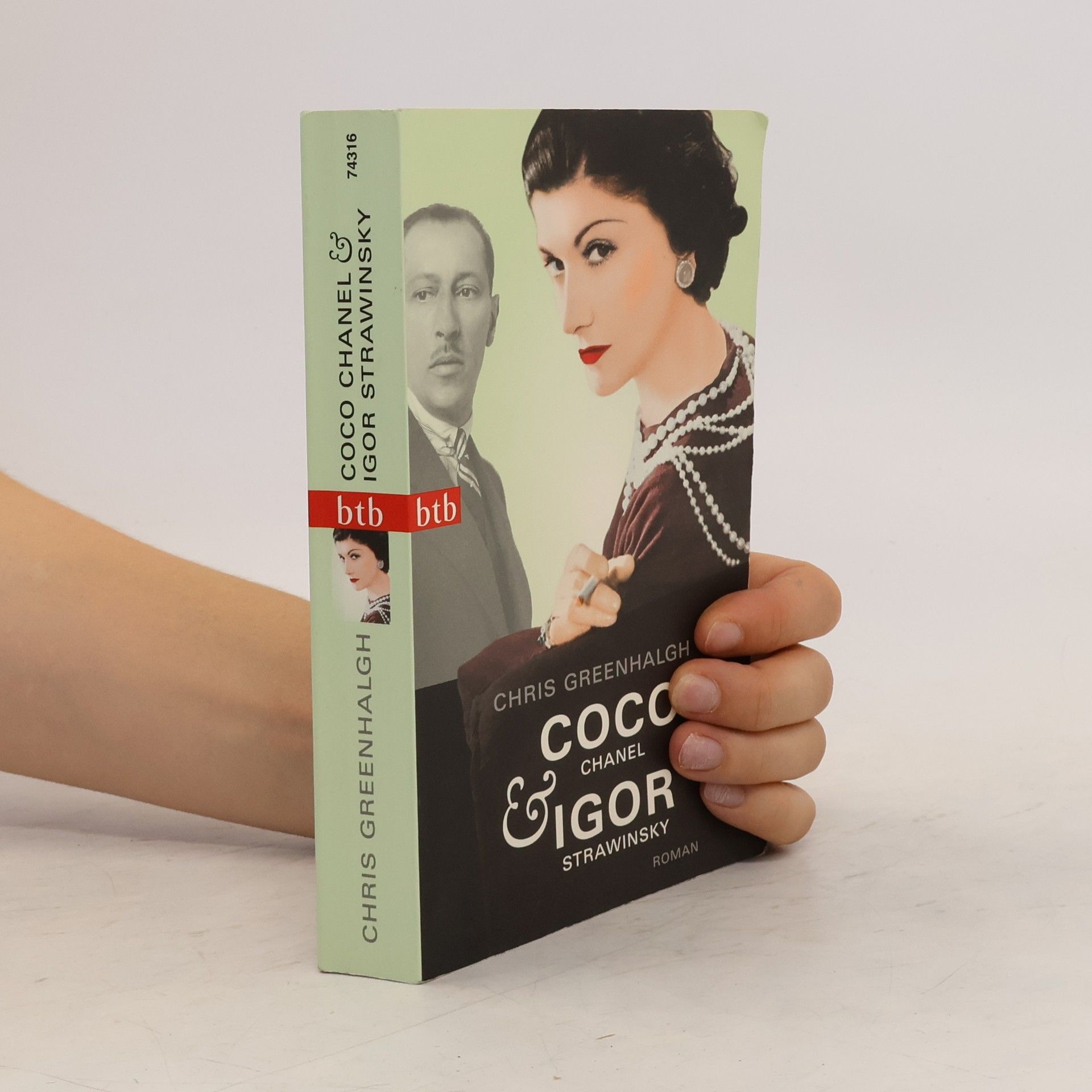 Chris Greenhalgh Coco Chanel & Igor Strawinsky: Roman
