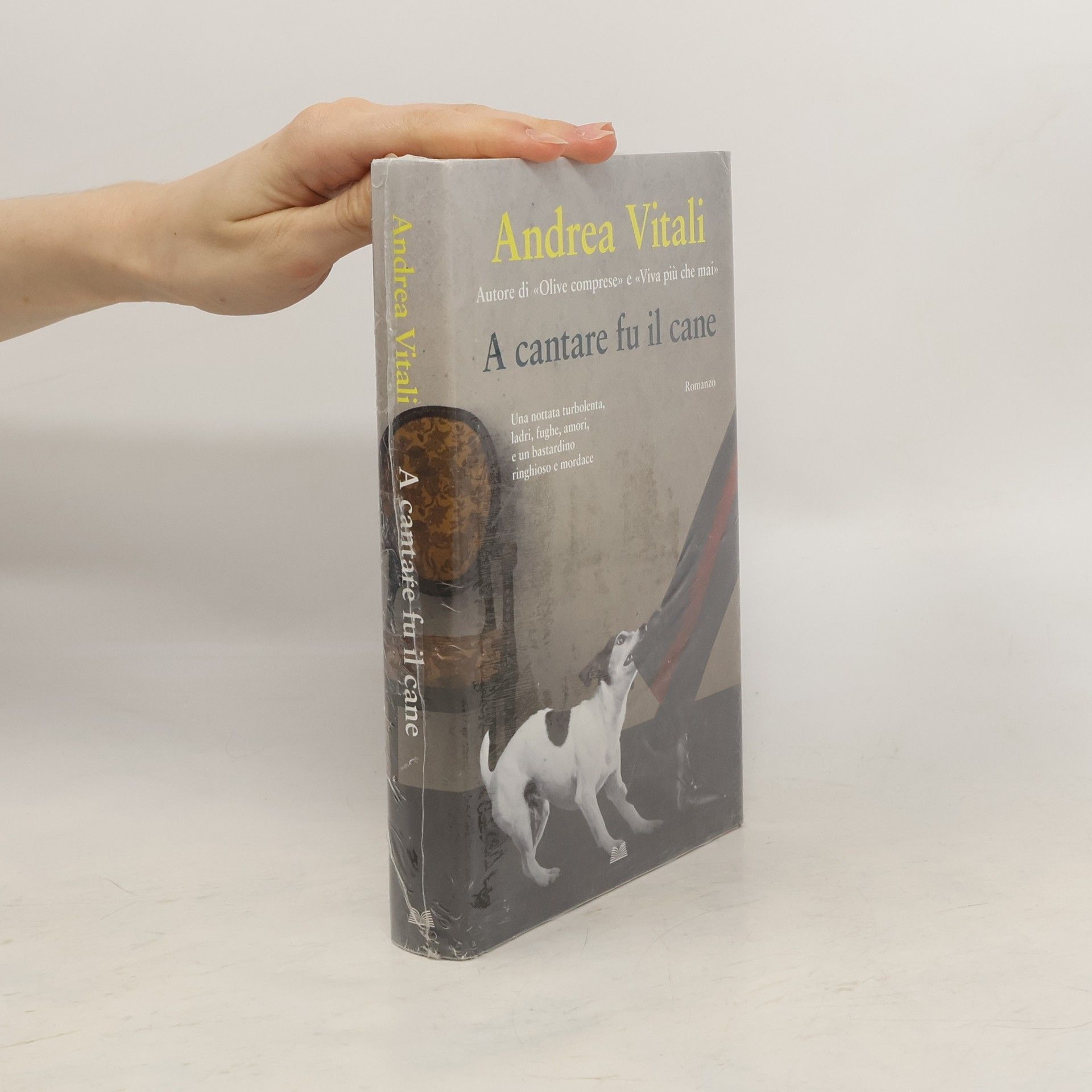 Andrea Vitali A cantare fu il cane