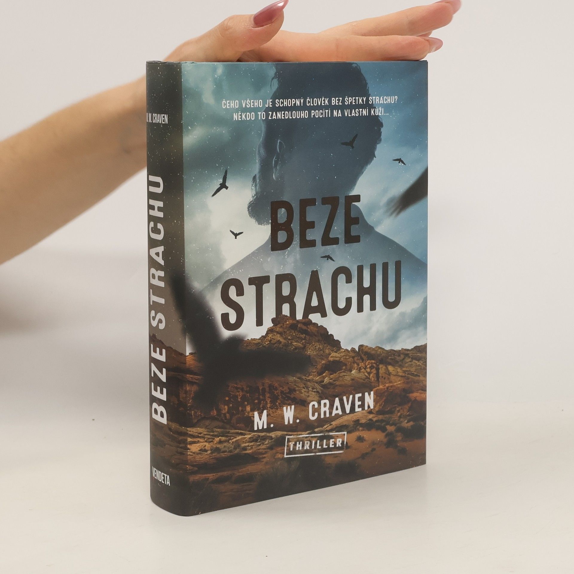 M.W. Craven Beze strachu