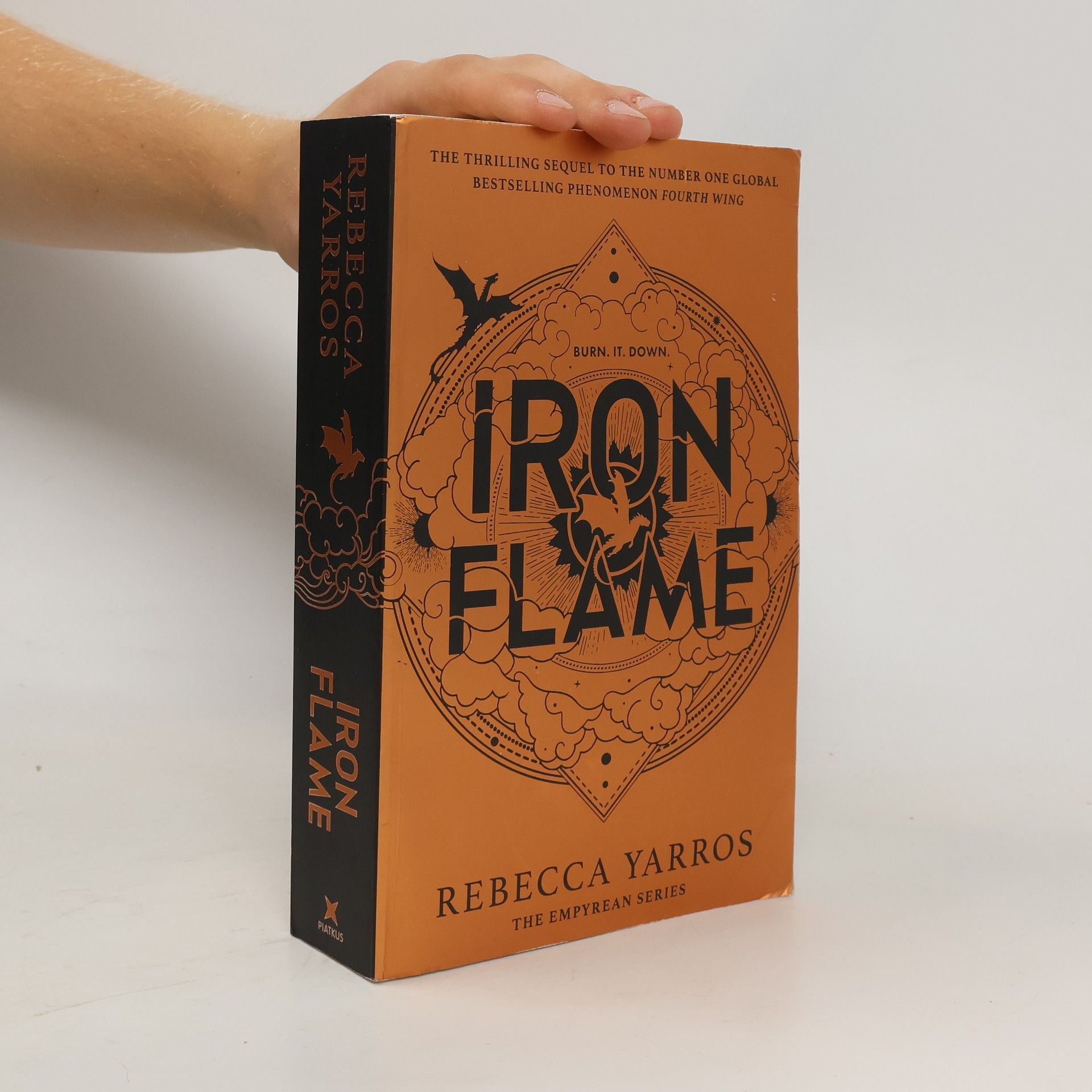 Rebecca Yarros Iron Flame