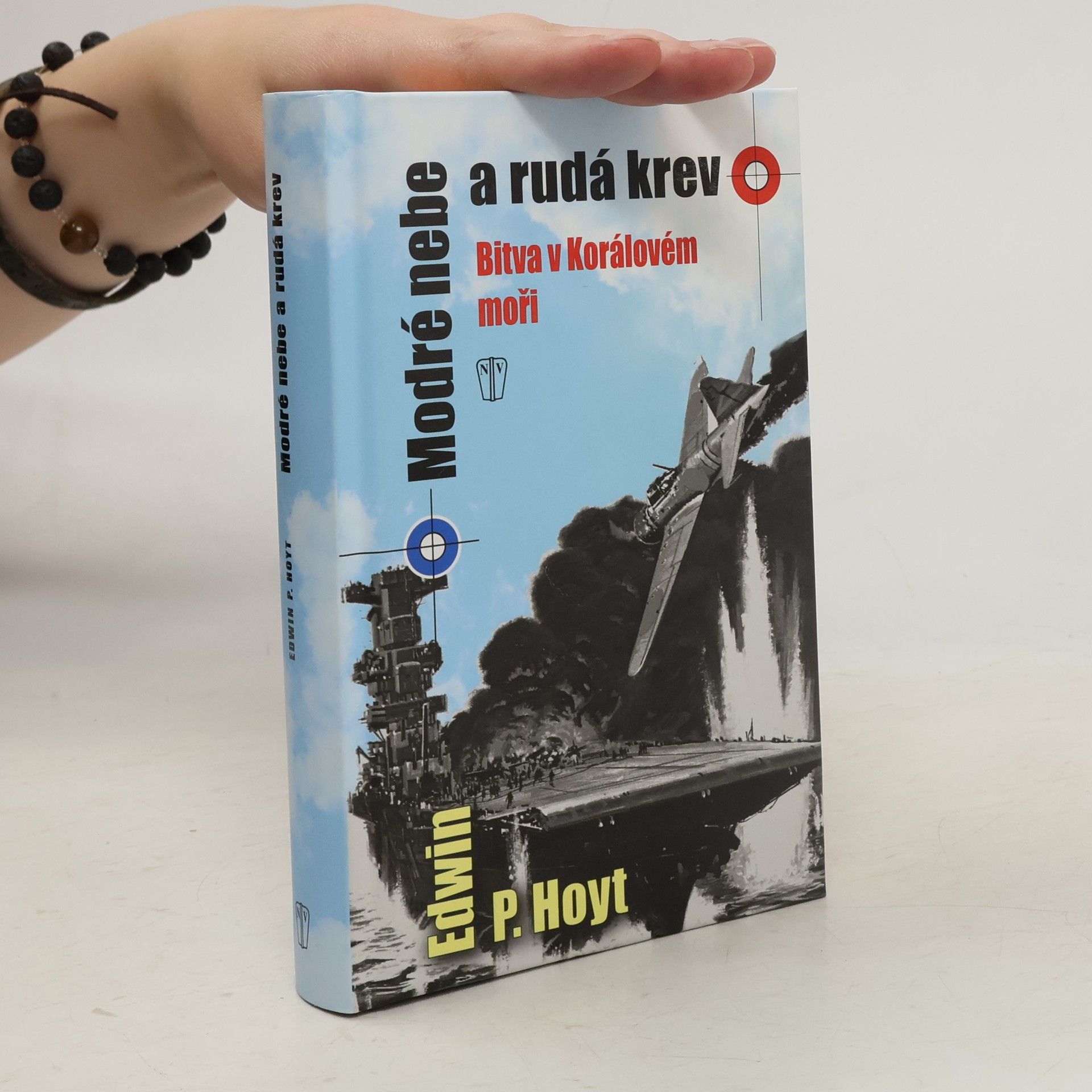 Edwin Palmer Hoyt Modré nebe a rudá krev