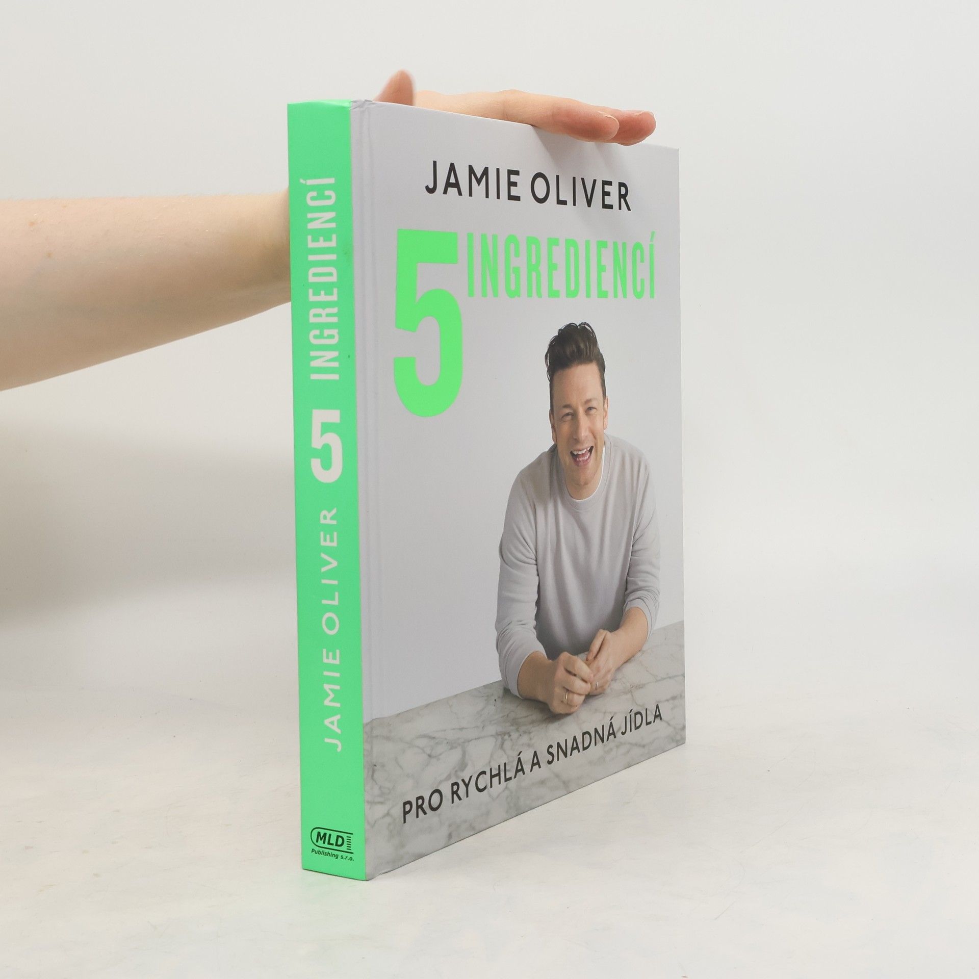 Jamie Oliver 5 ingrediencí pro rychlá a snadná jídla