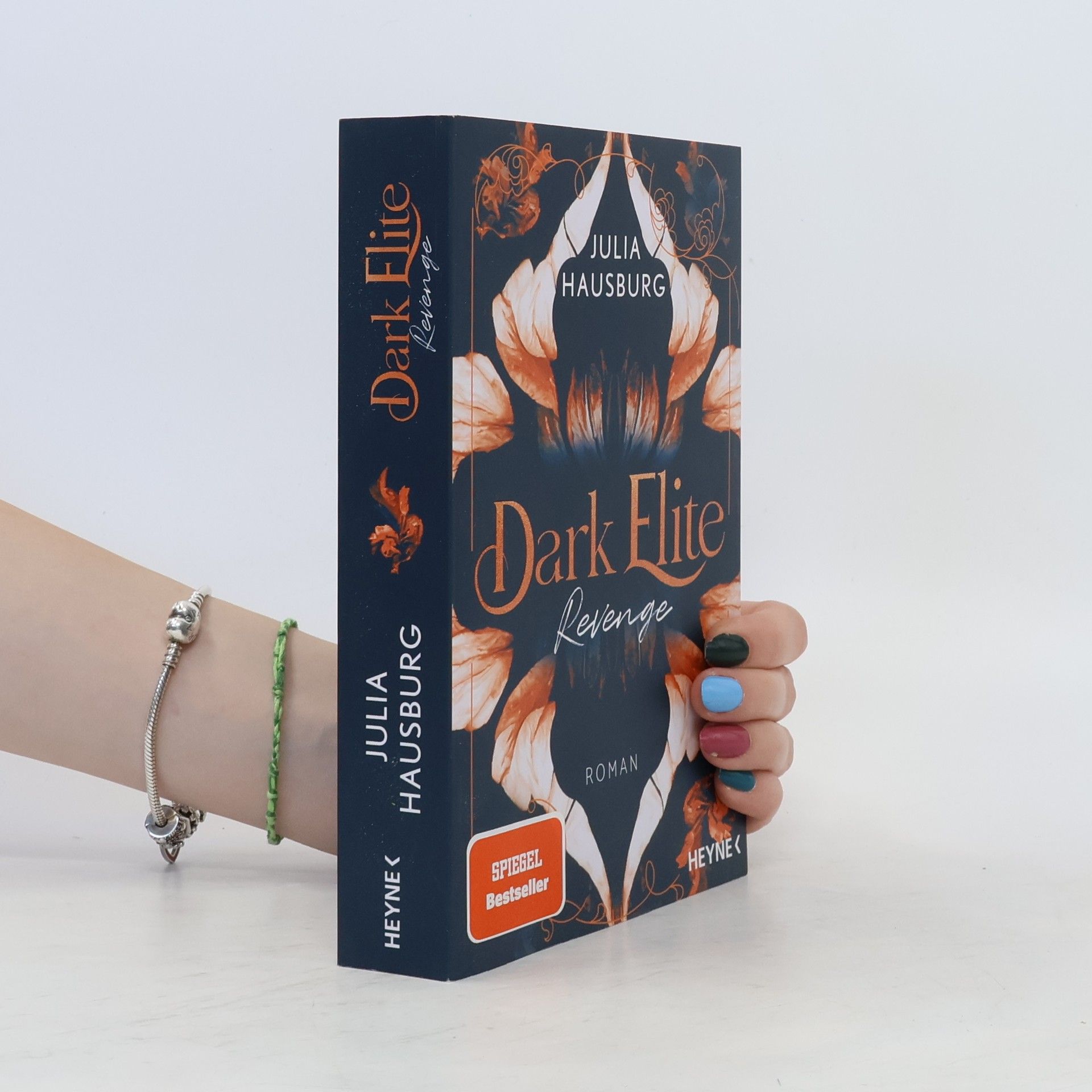 Julia Hausburg Dark Elite – Revenge