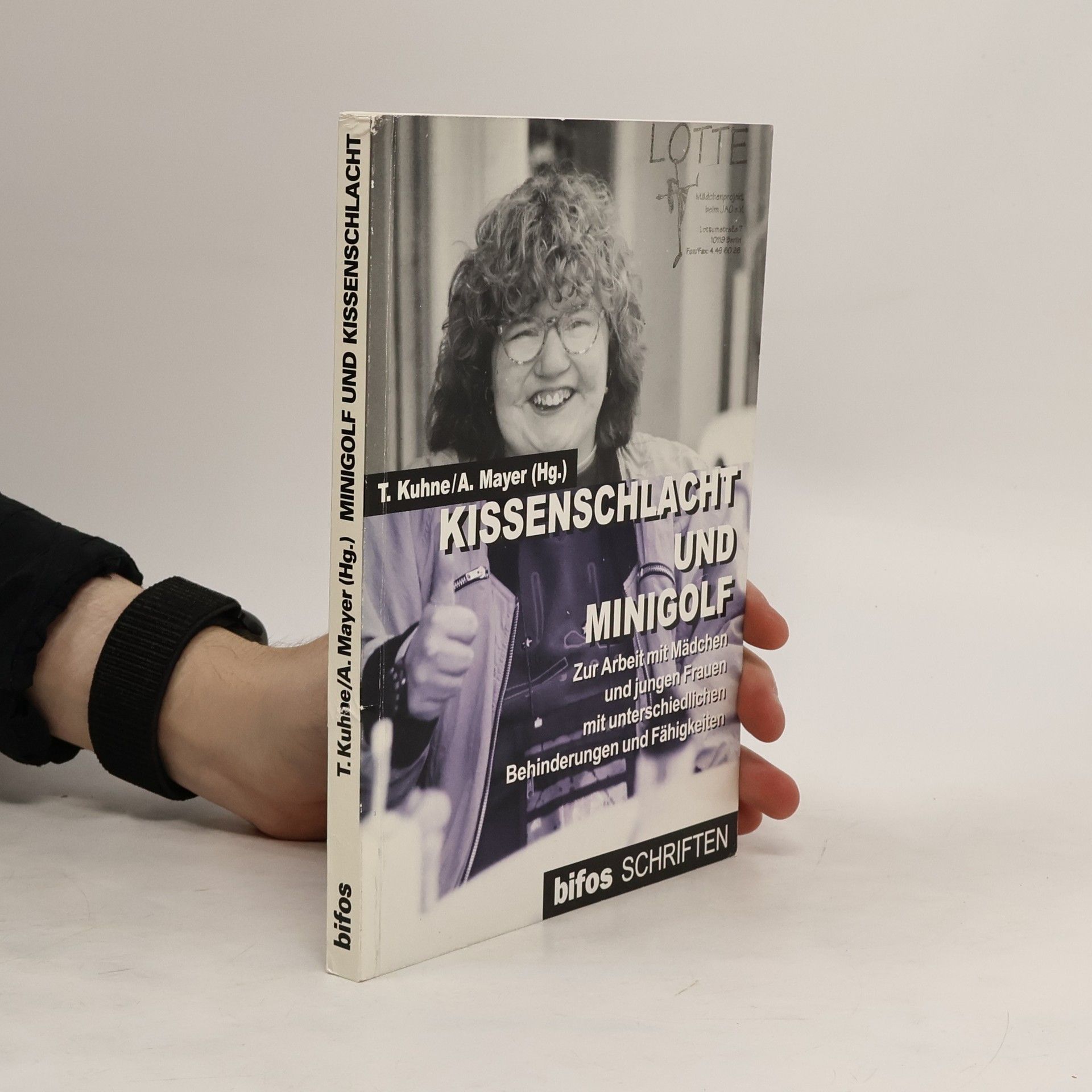 Tina Kuhne Kissenschlacht und Minigolf