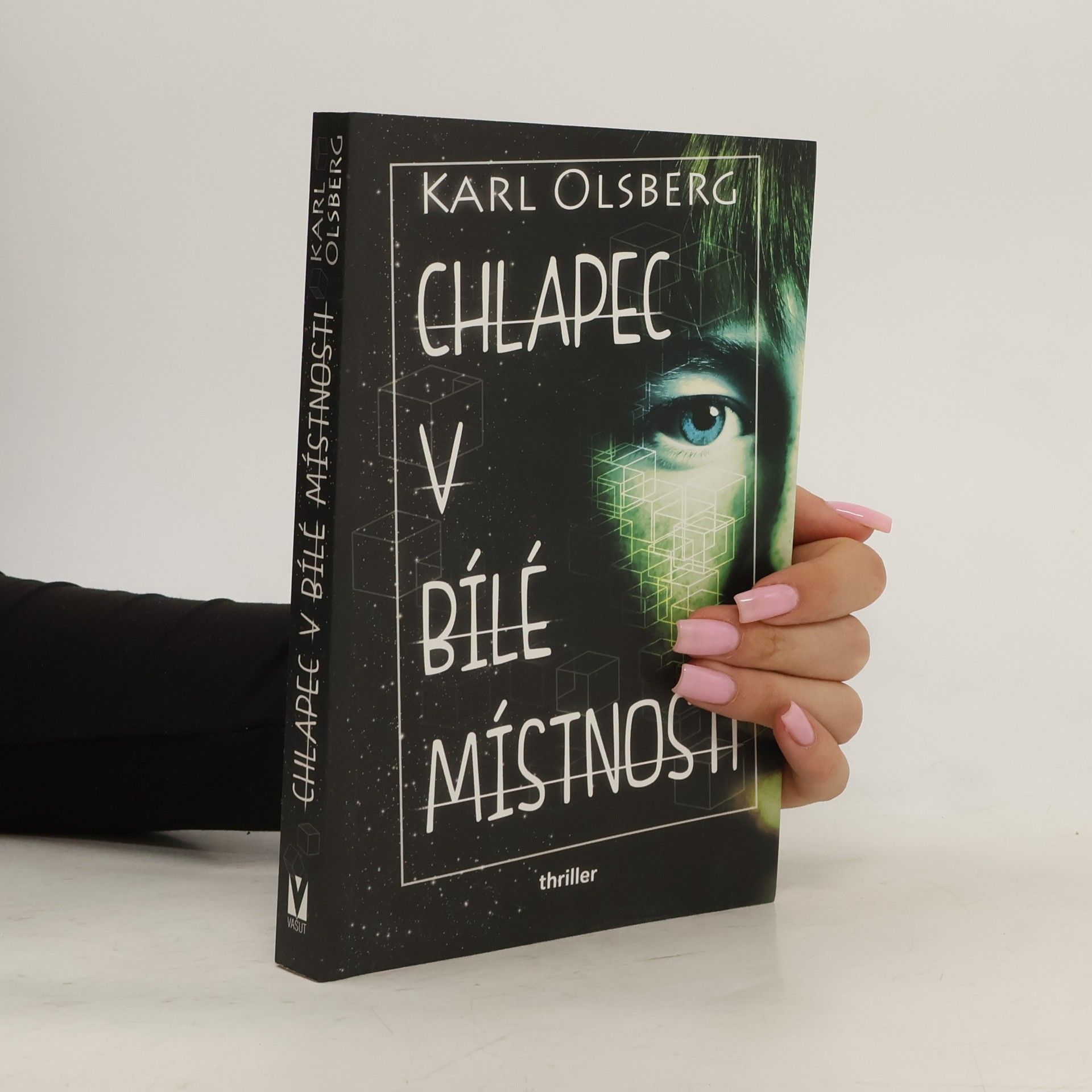 Karl Olsberg Chlapec v bílé místnosti