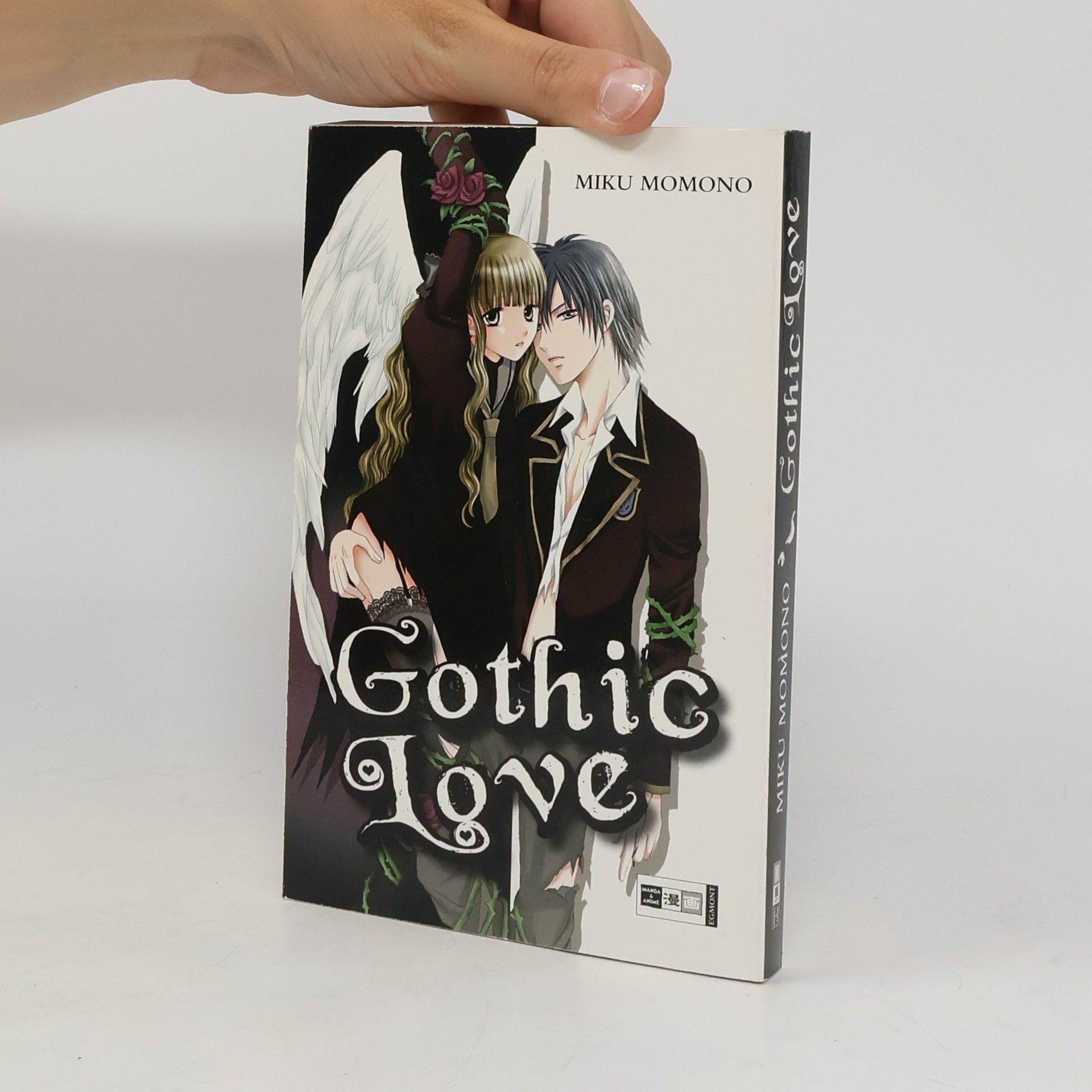 Miku Momono Gothic Love