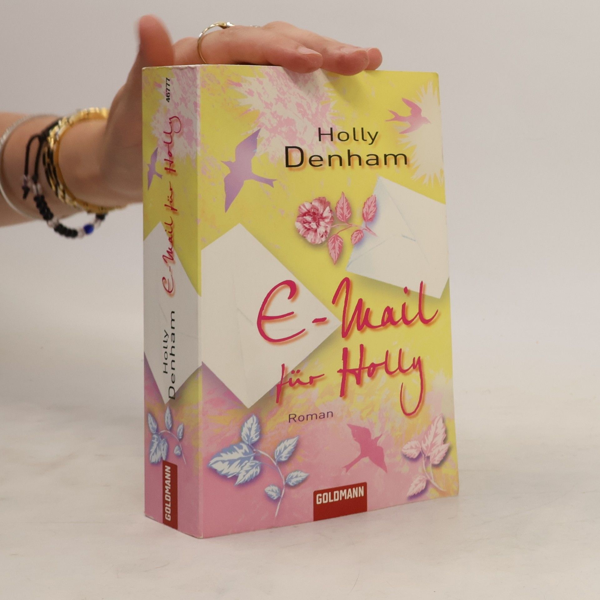 Holly Denham E-Mail für Holly