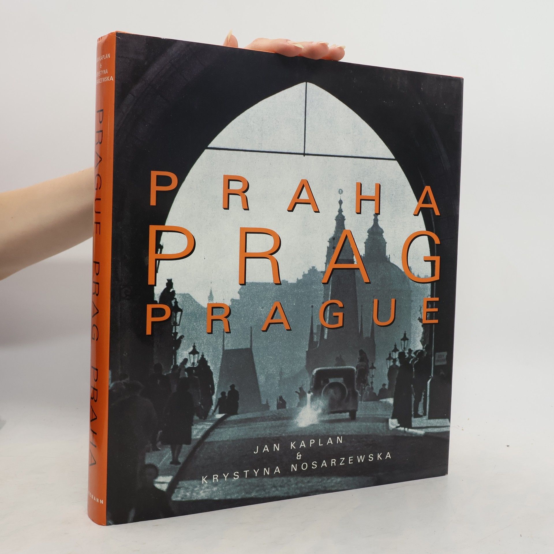 Jan Kaplan Praha = Prag = Prague: The turbulent century = das turbulente Jahrhundert = le siècle turbulent