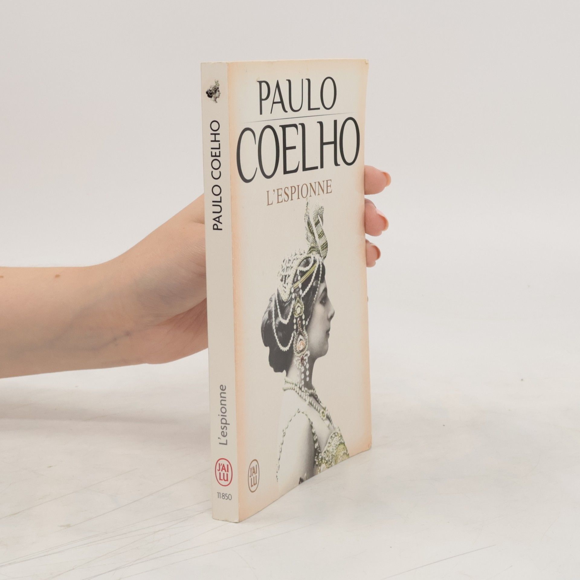 Paulo Coelho L'espionne