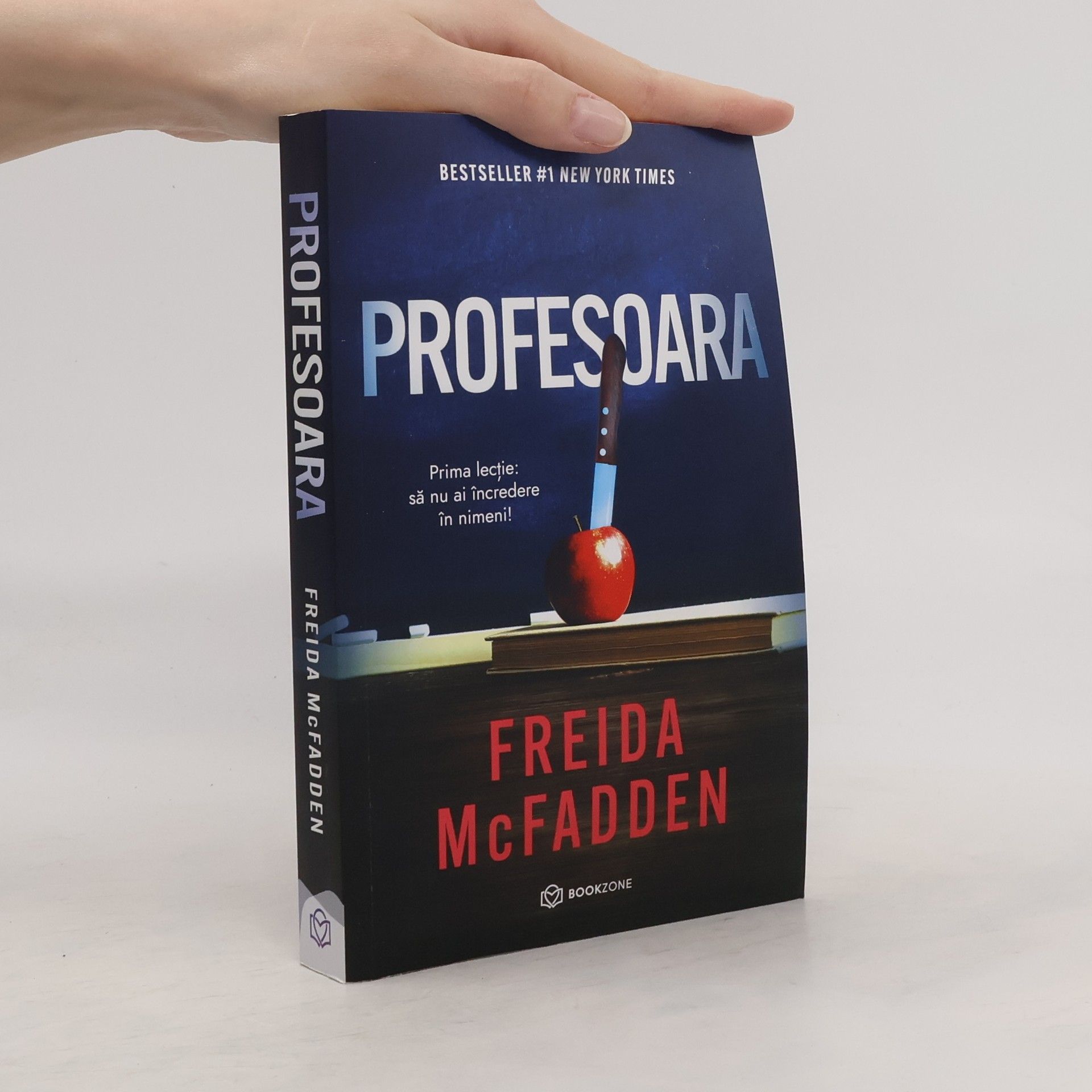 Freida McFadden Profesoara
