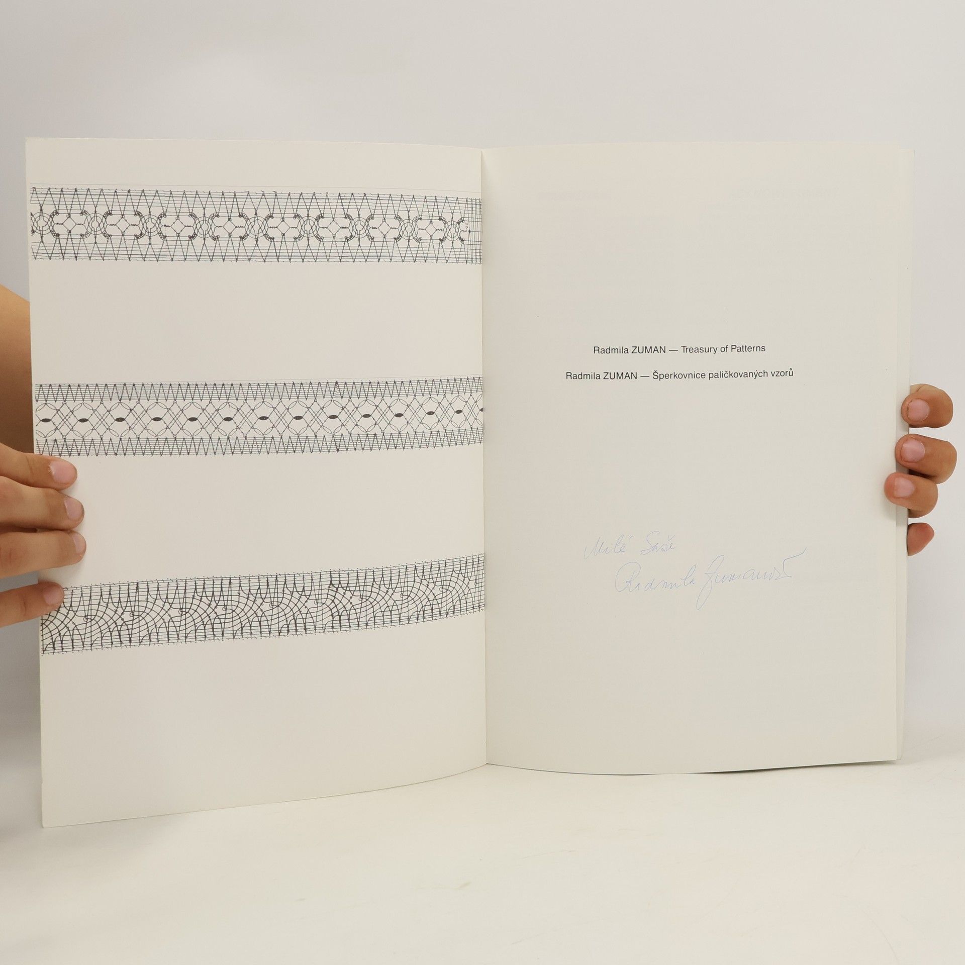 Radmila Zuman Treasury of patterns. Šperkovnice paličkovaných vzorů