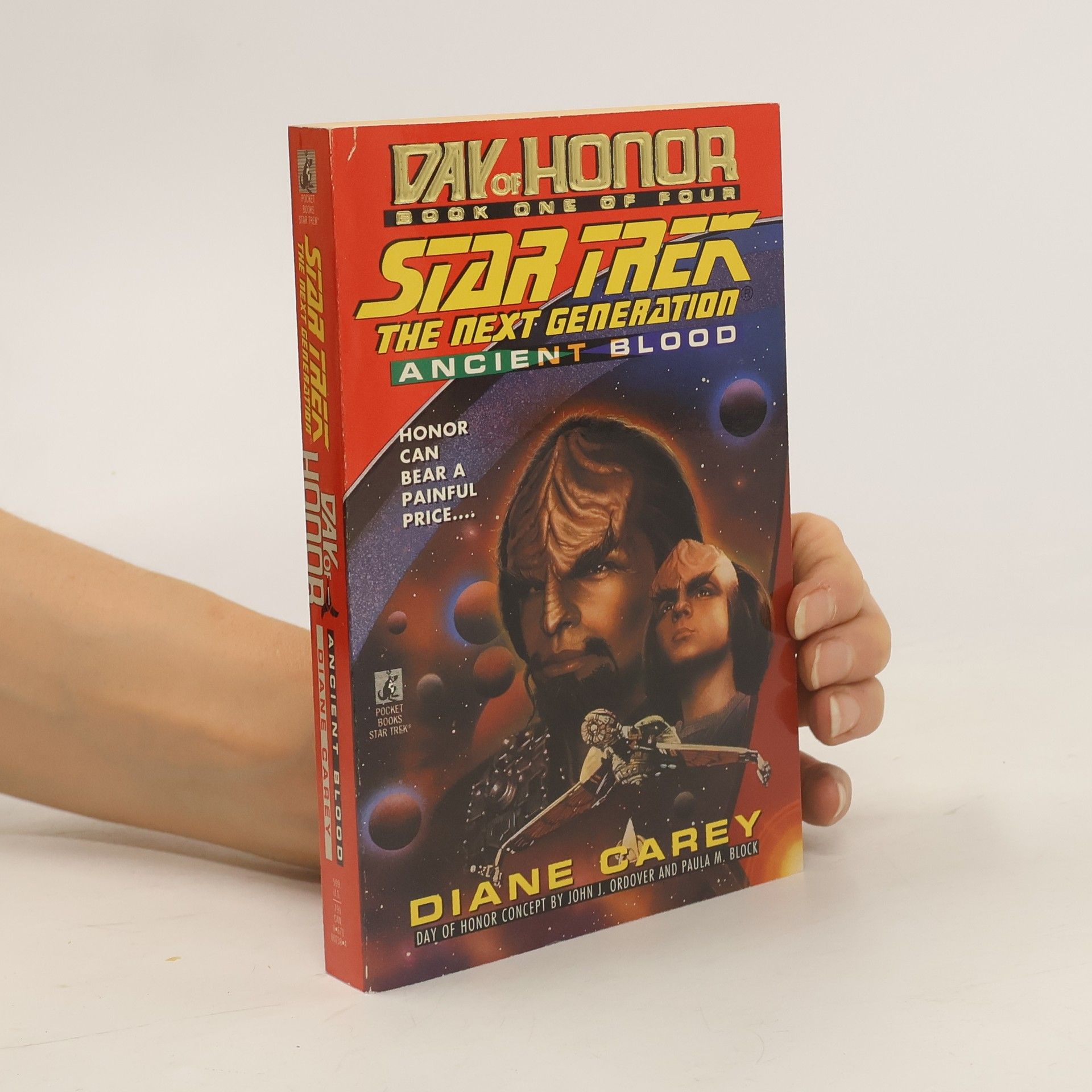 Diane Carey Star Trek: The Next Generation. Ancient Blood