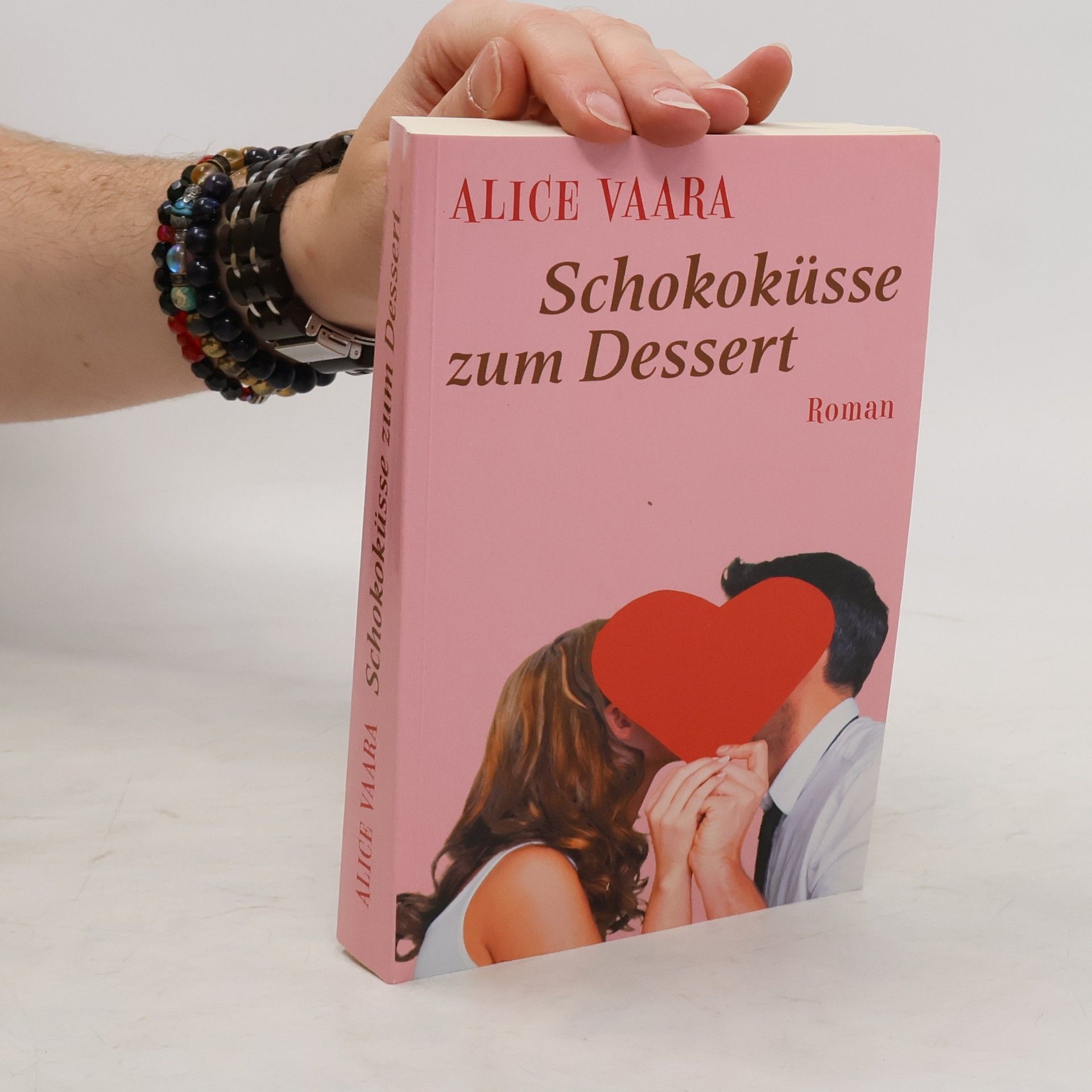Alice Vaara Schokoküsse zum Dessert