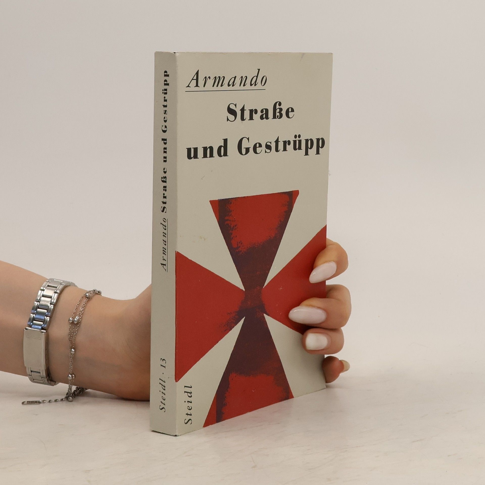 Armando Strasse und Gestrüpp