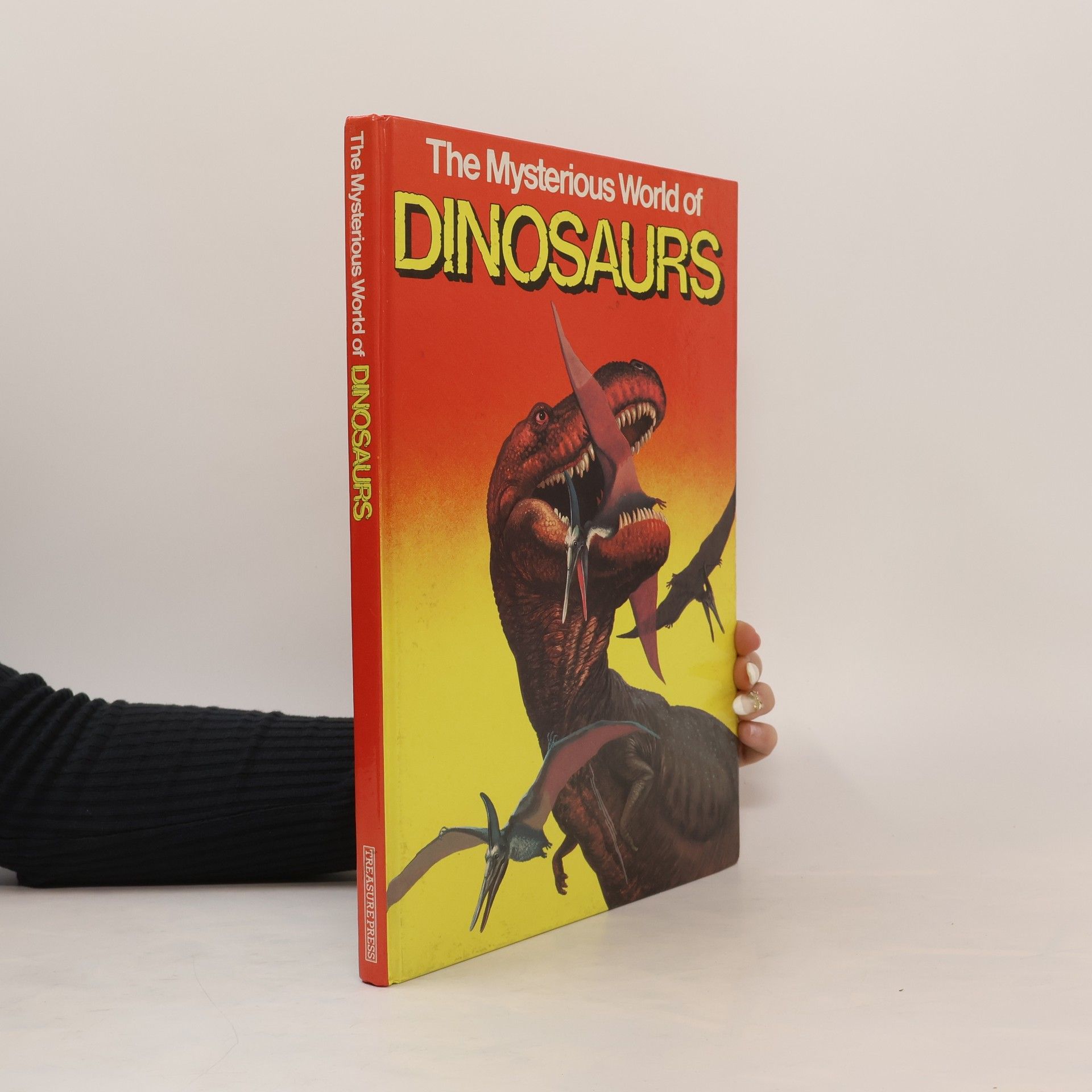 Matthews Mysterious World of Dinosaurs