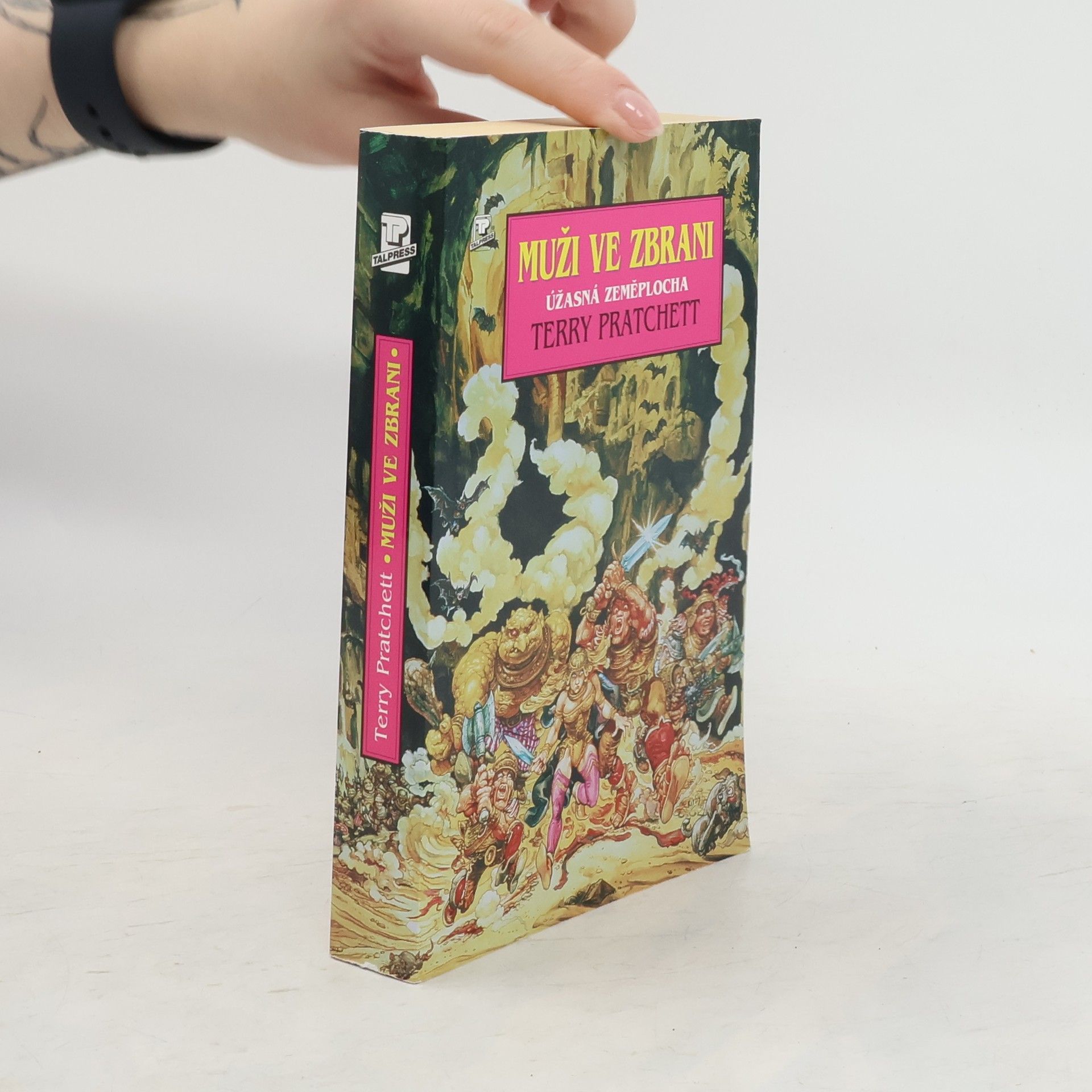 Terry Pratchett Muži ve zbrani