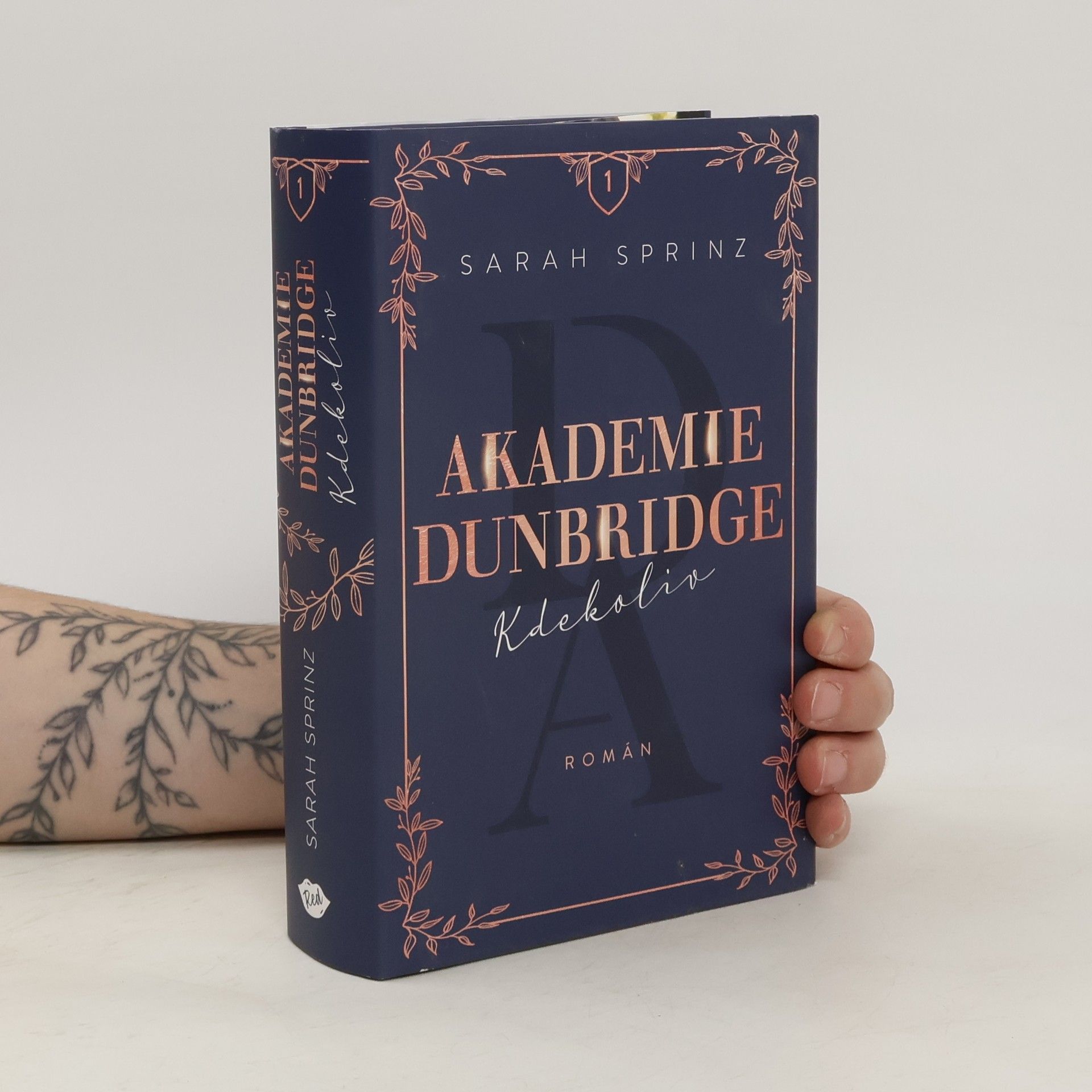 Sarah Sprinz Akademie Dunbridge. Kdekoliv