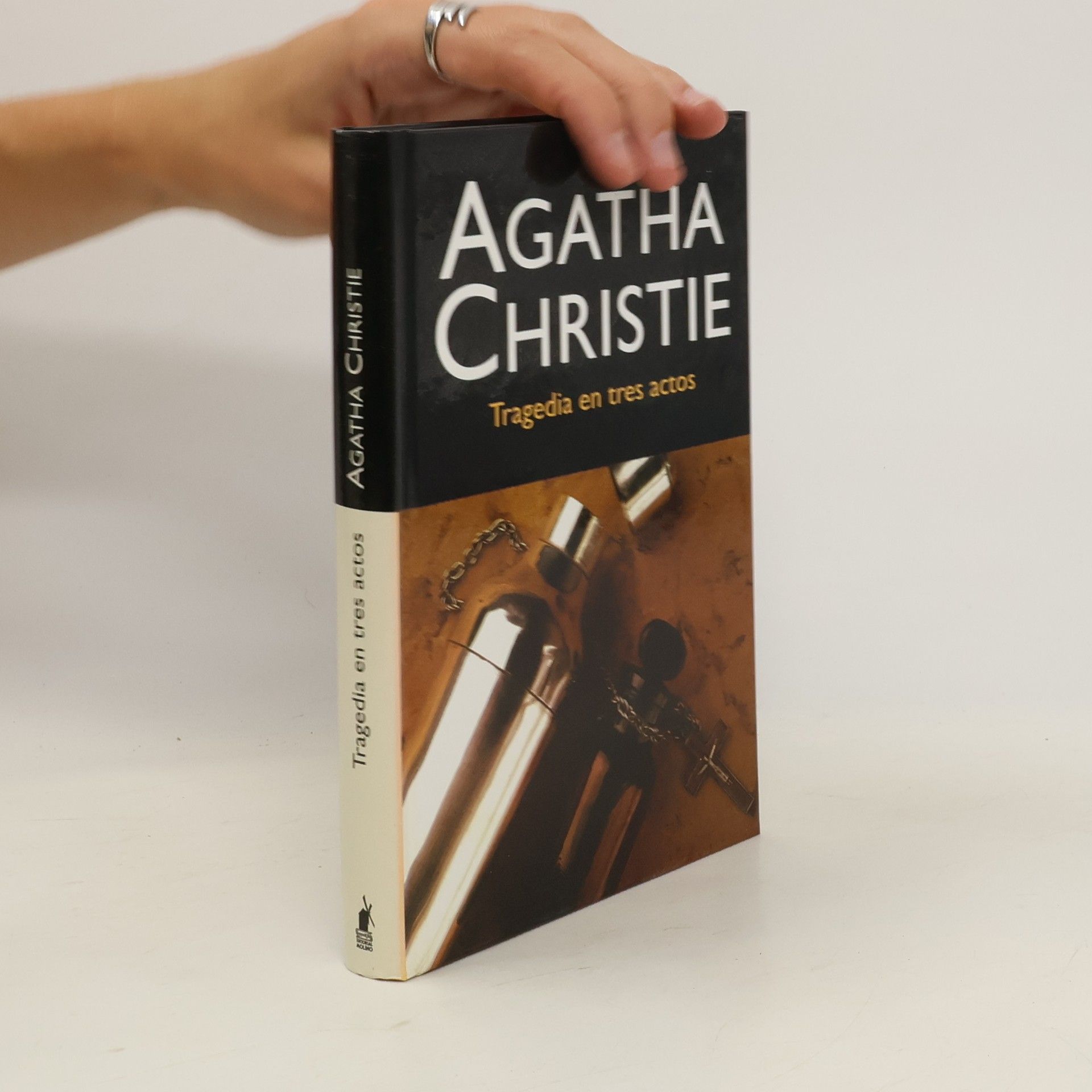 Agatha Christie Tragedia en tres actos